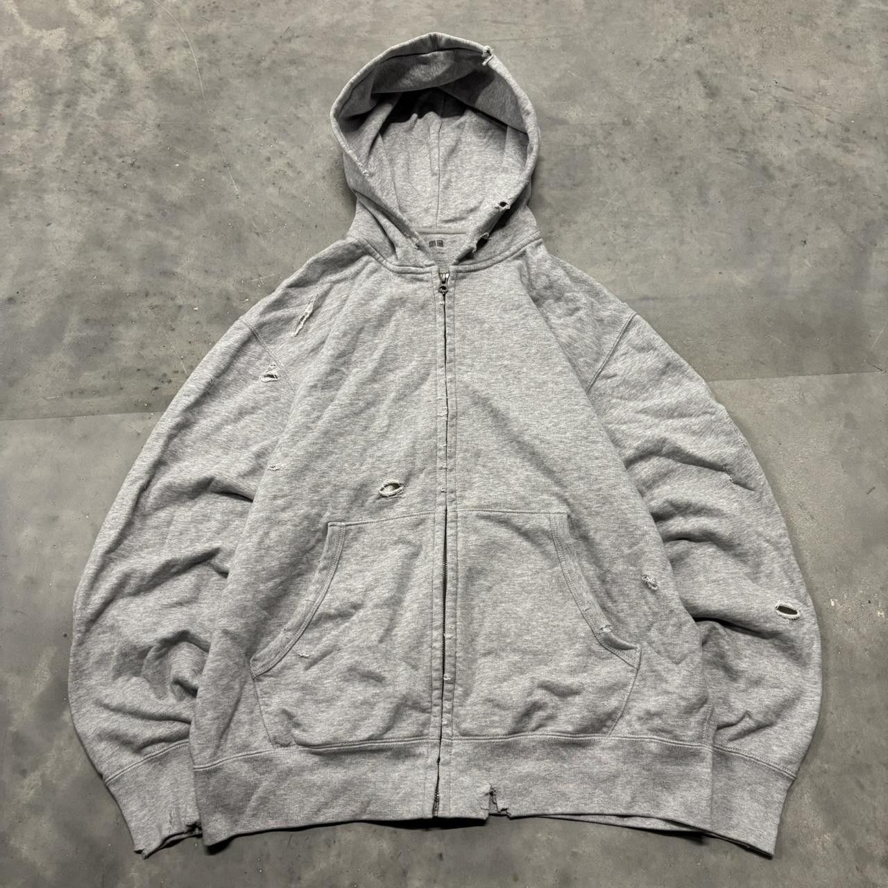 Japanese Brand × Vintage Crazy Vintage Y2K/2000s Light Grey Thrashed Distressed Style Streetwear Zip Up Hoodie! Size US L / EU 52-54 / 3 - 1 Thumbnail