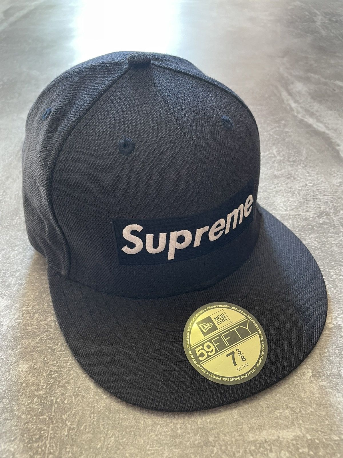 New Era × Supreme Supreme Box Logo New Era "Flags" Snap Back Cap Size ONE SIZE - 1 Thumbnail