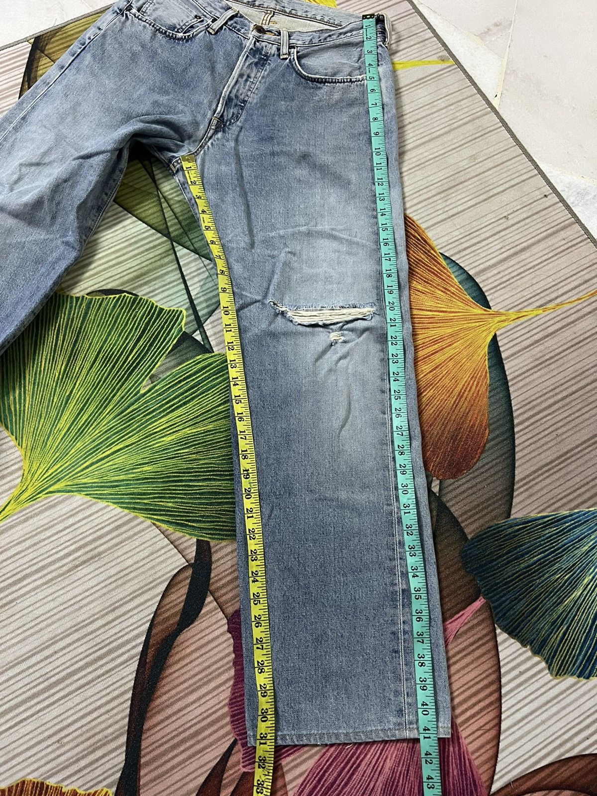 Edwin × Japanese Brand × Vintage EDWIN 505 FADED SELVEDGE DISTRESSED JEANS Size US 30 / EU 46 - 12 Thumbnail