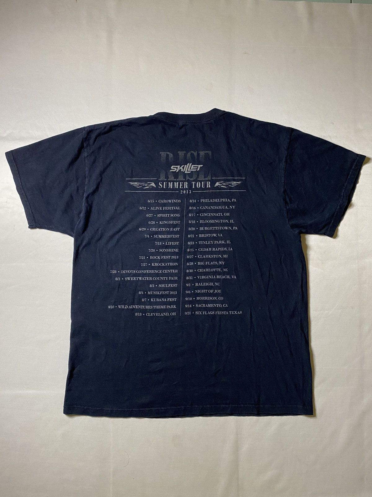 Band Tees Skillet “Rise” Summer Tour 2013 Size US XL / EU 56 / 4 - 3 Thumbnail