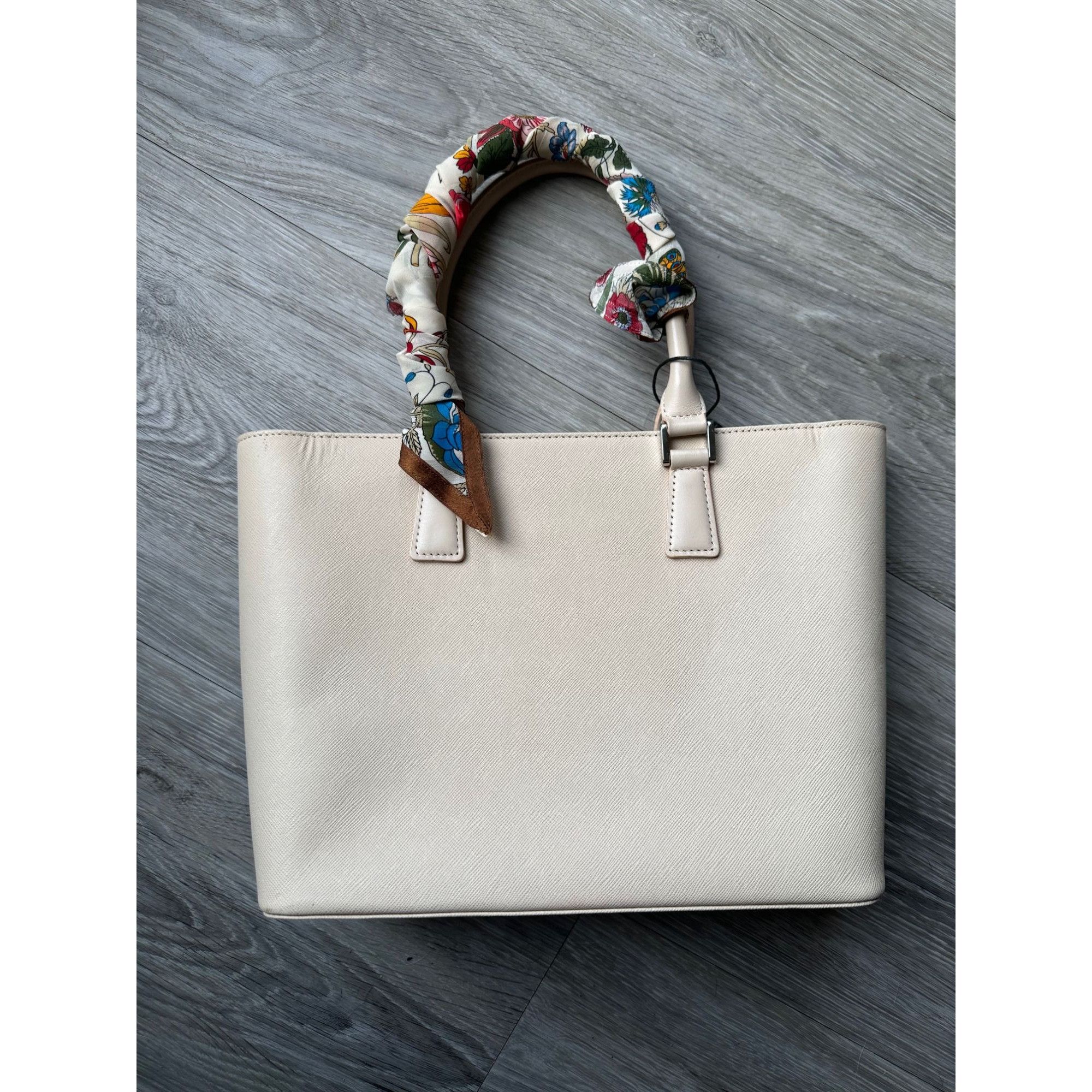 Burberry Burberry Off White Leather Tote Hand Bag with Scarf Size ONE SIZE - 9 Thumbnail