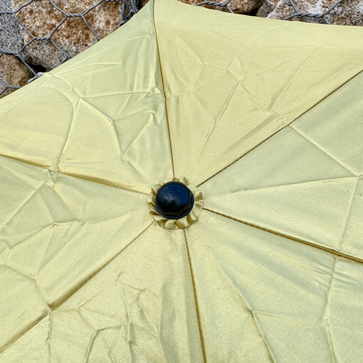 Other FENDI ZUCCA ROMA MONOGRAM FOLDING GOLD UMBRELLA ITALY Size ONE SIZE - 8 Thumbnail