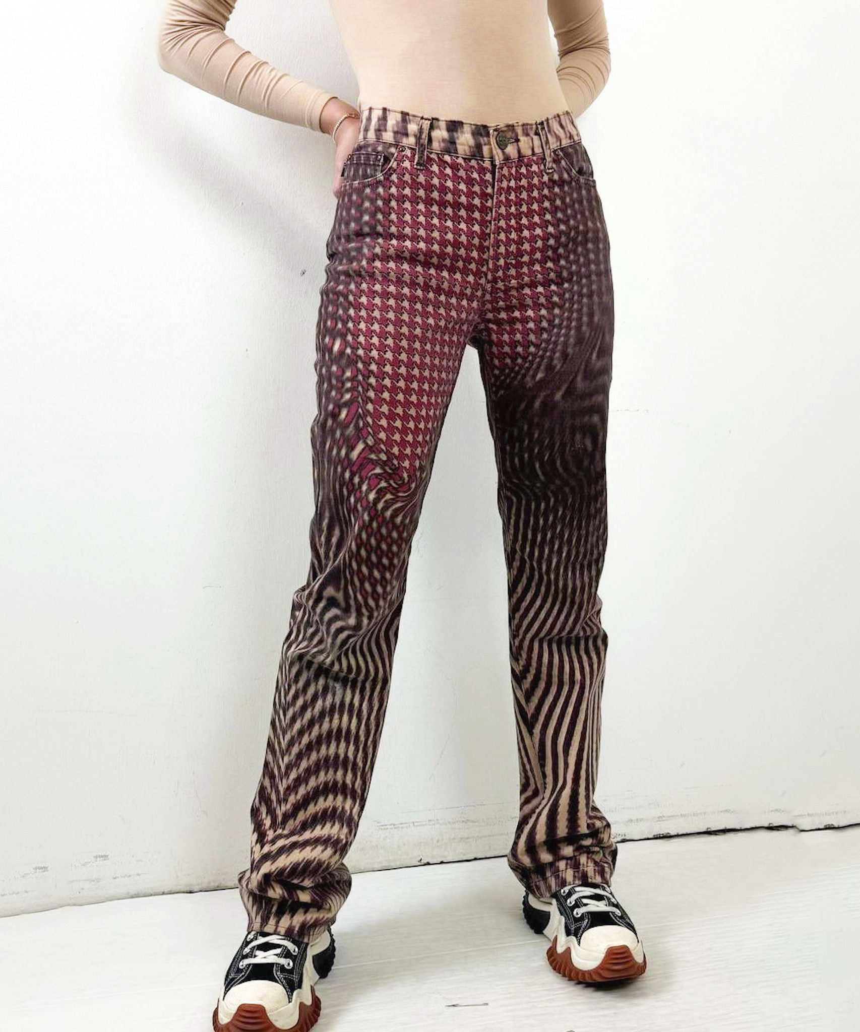 Roberto Cavalli Roberto Cavalli Jeans Abstract Printed Pants Vintage 2001 Size 26" / US 2 / IT 38 - 8 Thumbnail