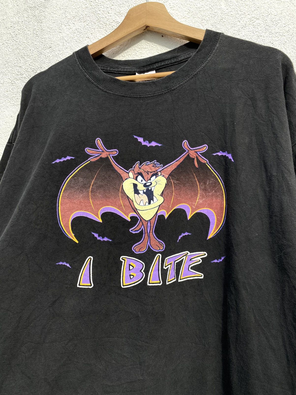 Other Vintage Tazmania Vampire Halloween Batman Size US XL / EU 56 / 4 - 4 Thumbnail