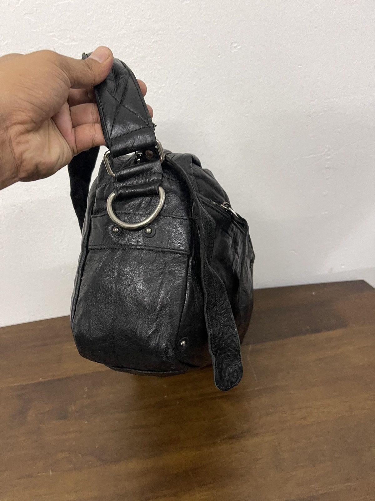 Bark × Genuine Leather × Japanese Brand Unisex🔥🔥🔥BARK TANNAGE japan leather bondage crossbody bag Size ONE SIZE - 4 Thumbnail