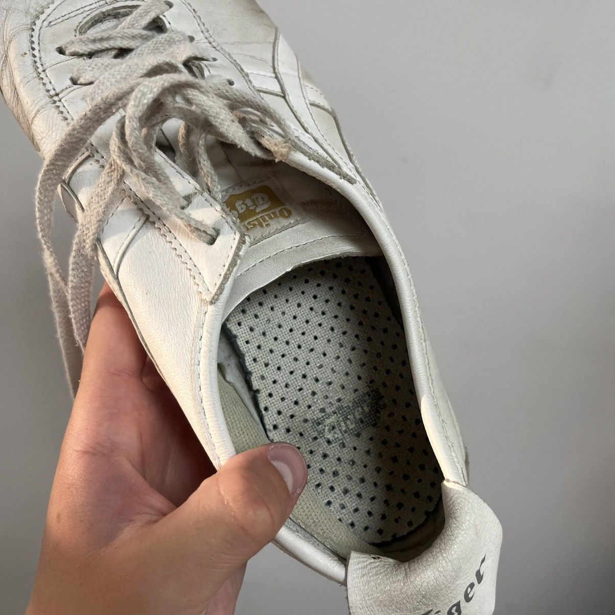 Asics Vintage Asics Onitsuka Tiger Mexico 66 White Kill Bill Size US 10 / EU 43 - 11 Thumbnail