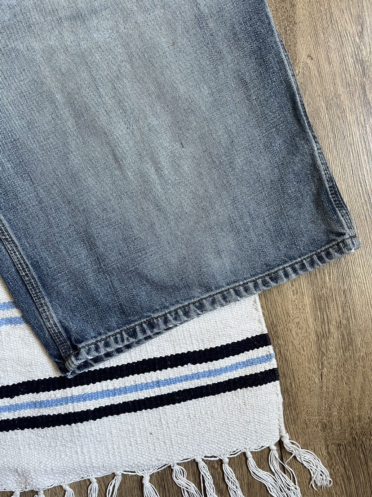 Carhartt Vintage Carhartt Single Knee Bermuda Blue Denim Faded Shorts Size US 36 / EU 52 - 7 Thumbnail