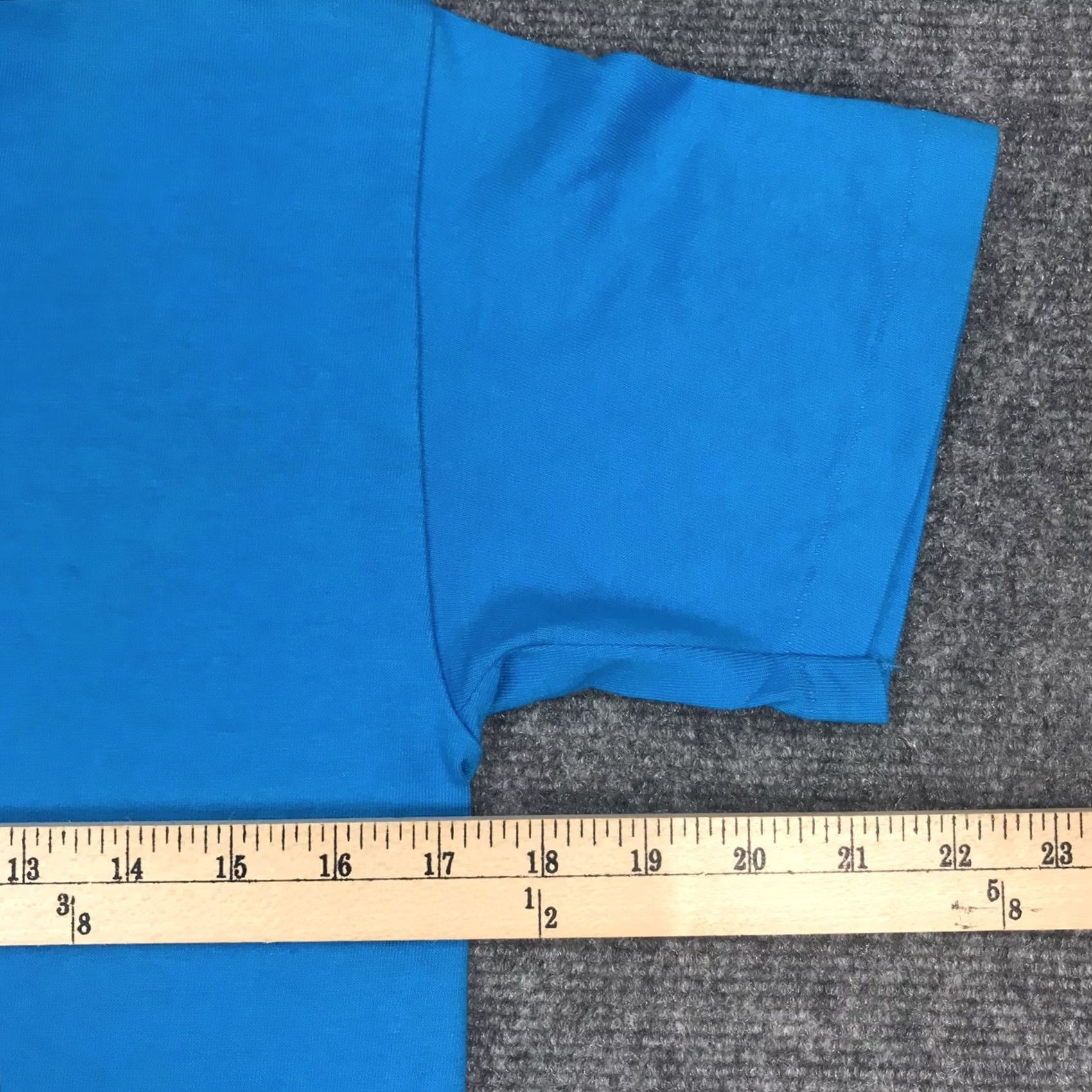 Hanes VINTAGE Hanes T-Shirt Blue Adult Small Crew Neck Short Sleeve 100% Cotton Single Stitch 90s Mens Size US S / EU 44-46 / 1 - 7 Thumbnail