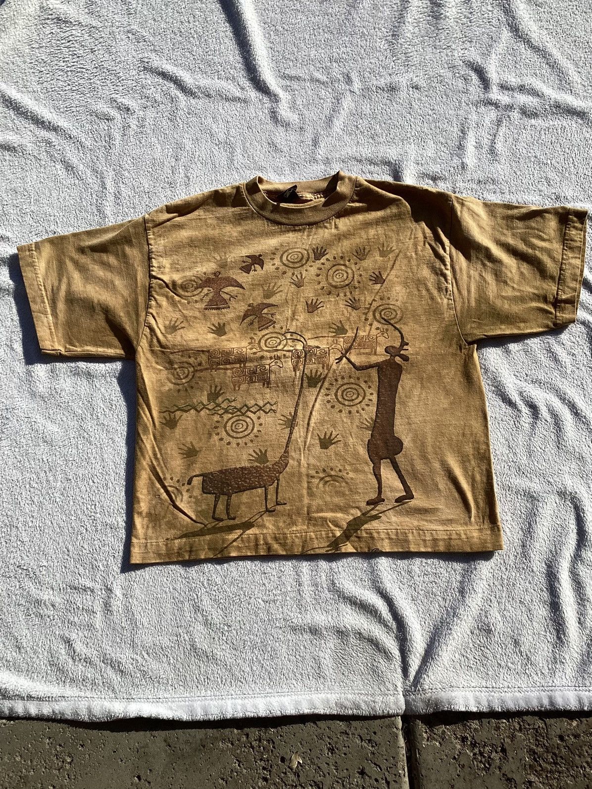 The Mountain VTG 97 the mountain hieroglyphics native cave drawings AOP T Size US XS / EU 42 / 0 - 1 Thumbnail