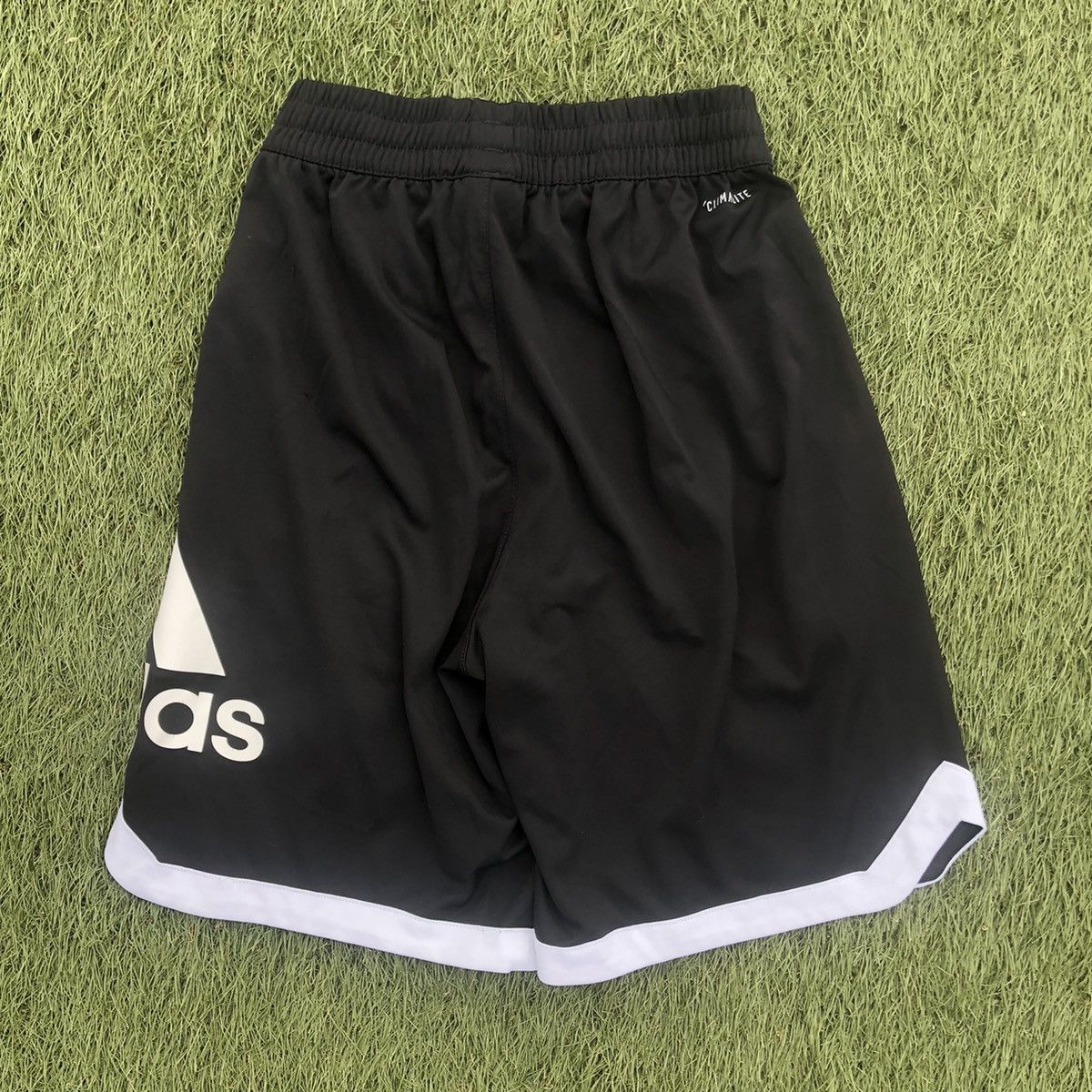 Adidas Adidas shorts Size US 32 / EU 48 - 6 Thumbnail