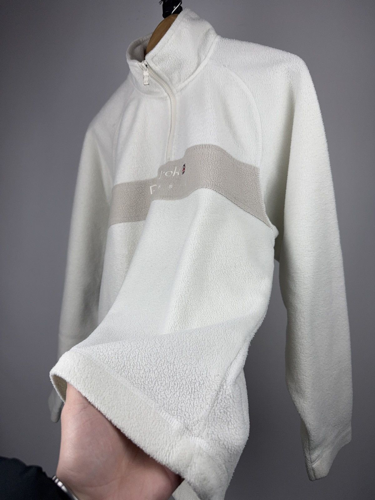 Reebok Vintage 00s Reebok Classic White Fleece Quarter Zip Size M/L Size US M / EU 48-50 / 2 - 6 Thumbnail