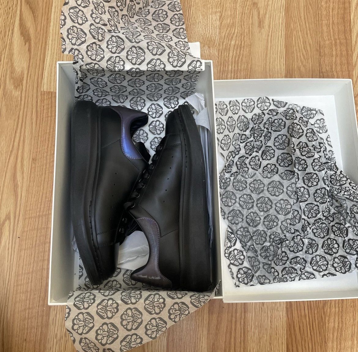 Alexander McQueen Alexander McQueen Oversized Sneaker Size US 10 / EU 43 - 2 Thumbnail