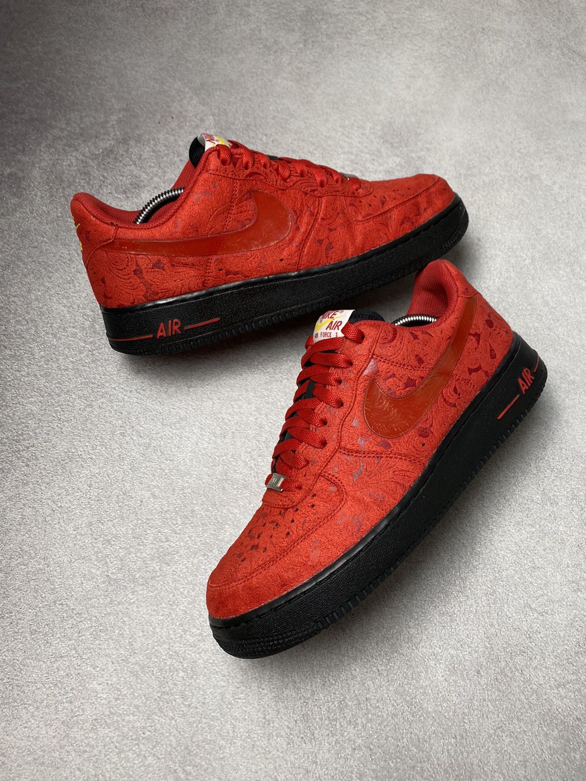 Vintage Vintage Nike Air Force 1 Low Miami Heat Red Paisley US10 Size US 10 / EU 43 - 3 Thumbnail