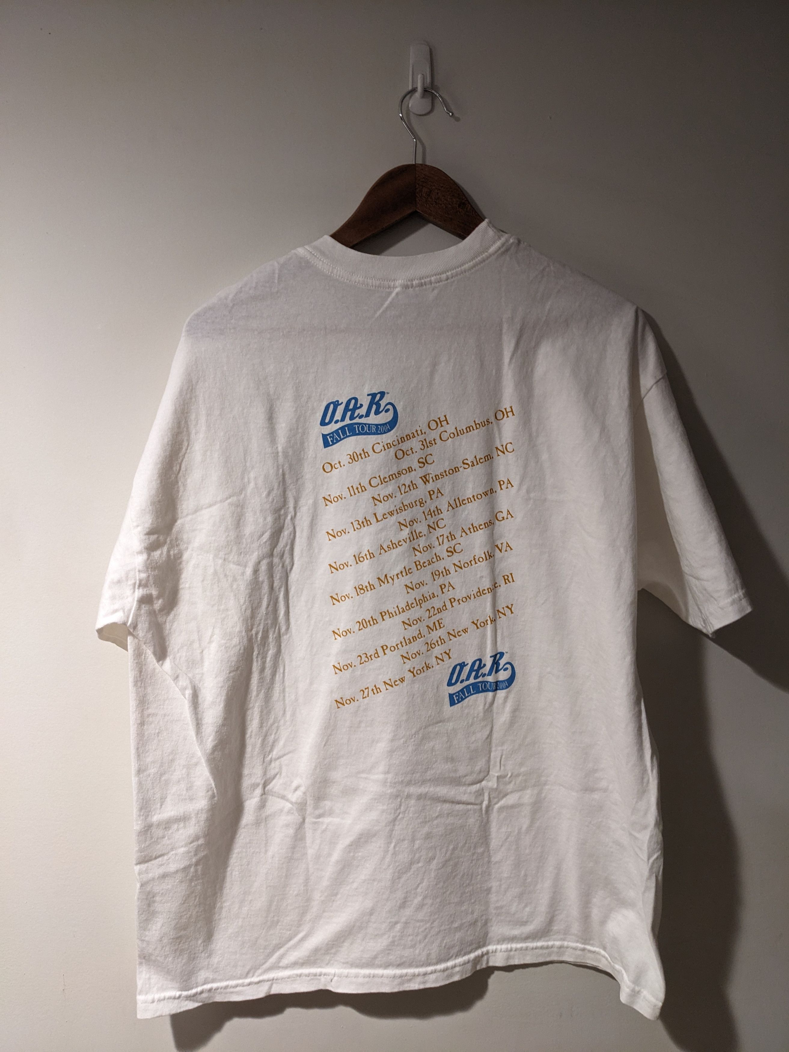 Band Tees × Vintage Vintage O.A.R. Fall Tour 2004 Band White X-Large T-Shirt Size US XL / EU 56 / 4 - 4 Thumbnail