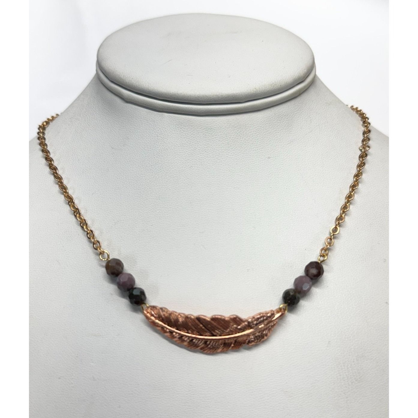Vintage Vintage feather purple semi precious bead necklace Size ONE SIZE - 2 Thumbnail