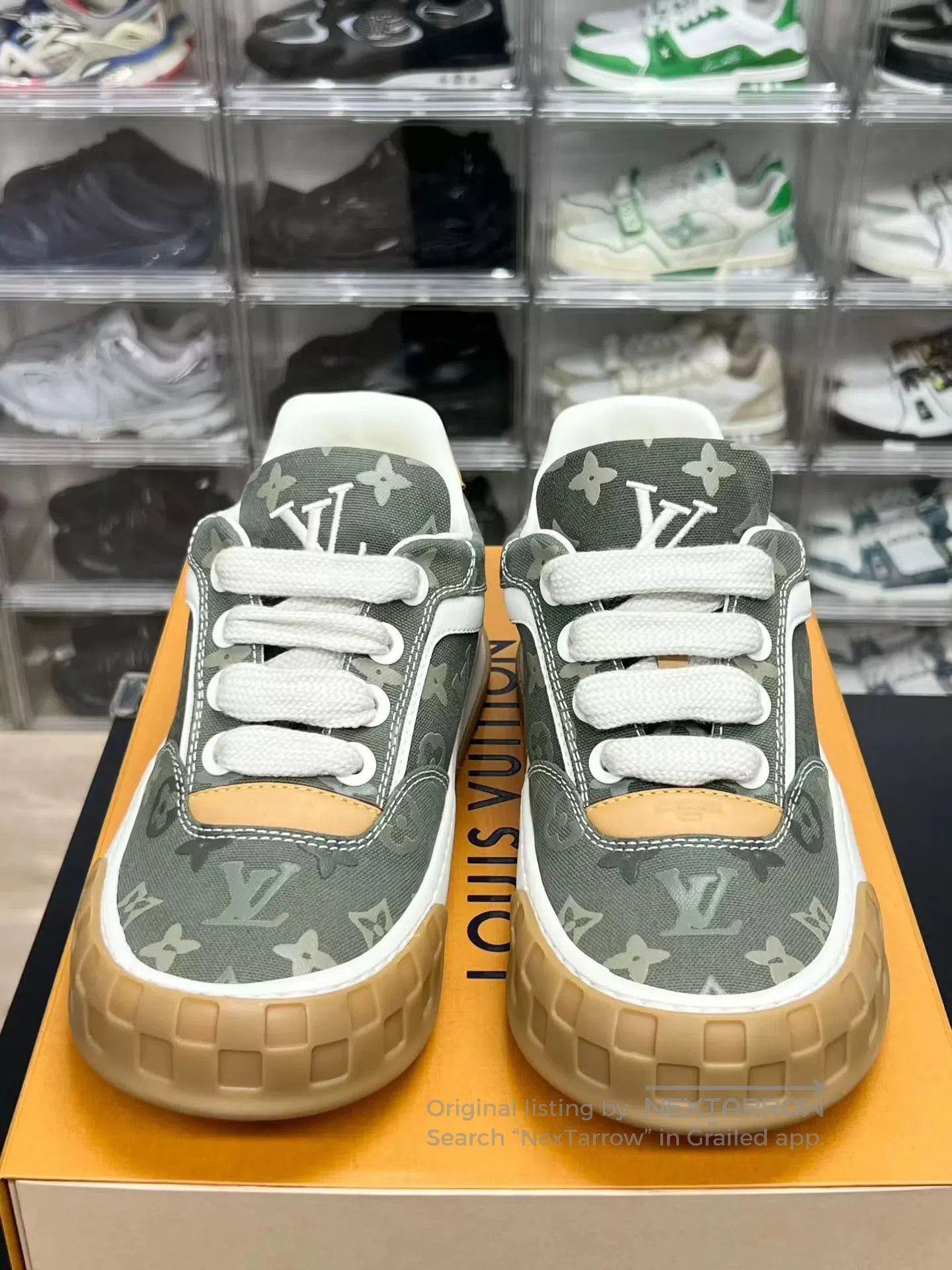 Louis Vuitton Green Low-Top Sneakers with Pattern Size 9.5. Size US 9.5 / EU 42-43 - 2 Thumbnail