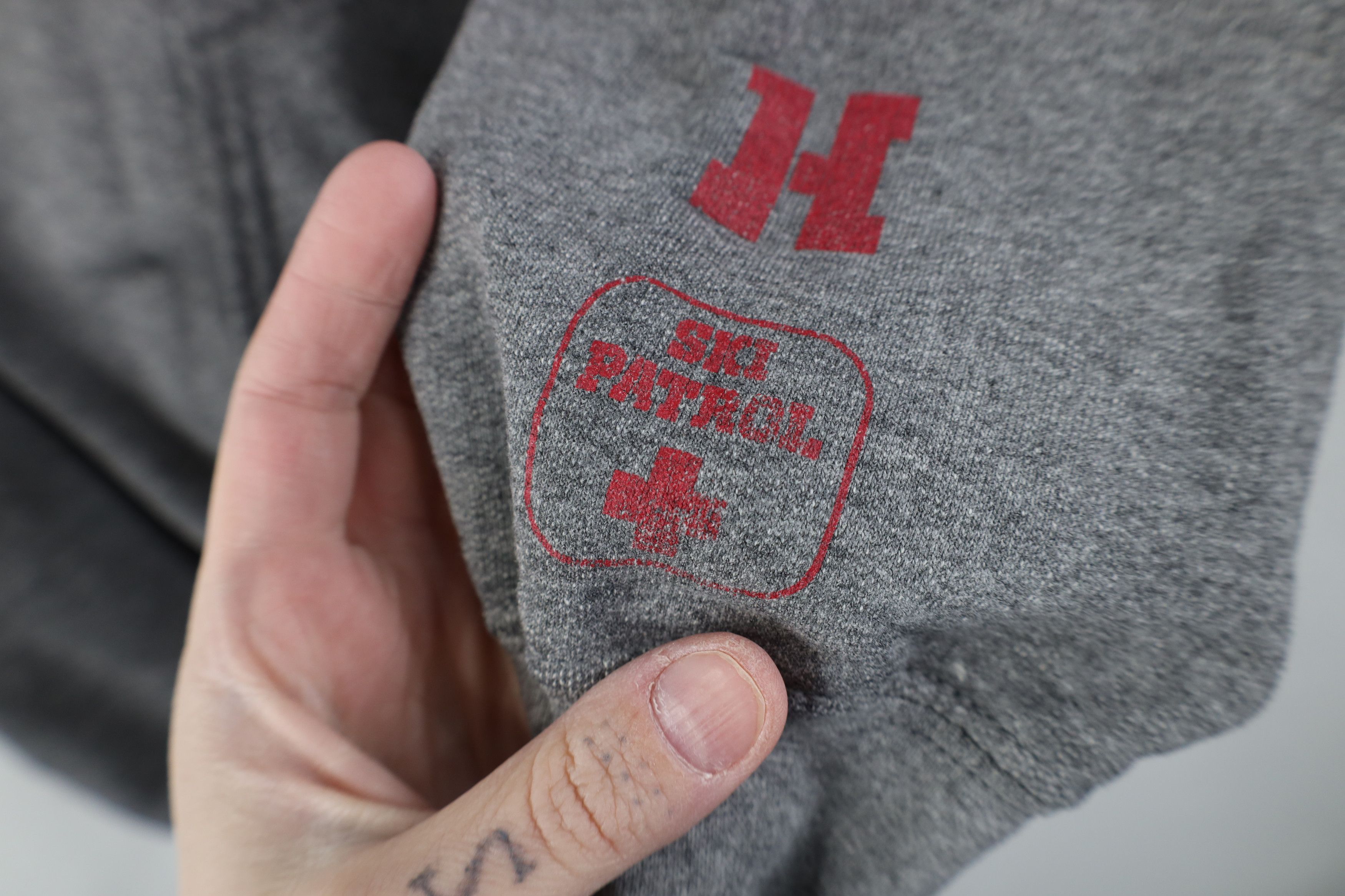 Vintage Vintage Y2K Park City Utah Hoodie Sweatshirt Heather Gray Size US M / EU 48-50 / 2 - 8 Thumbnail
