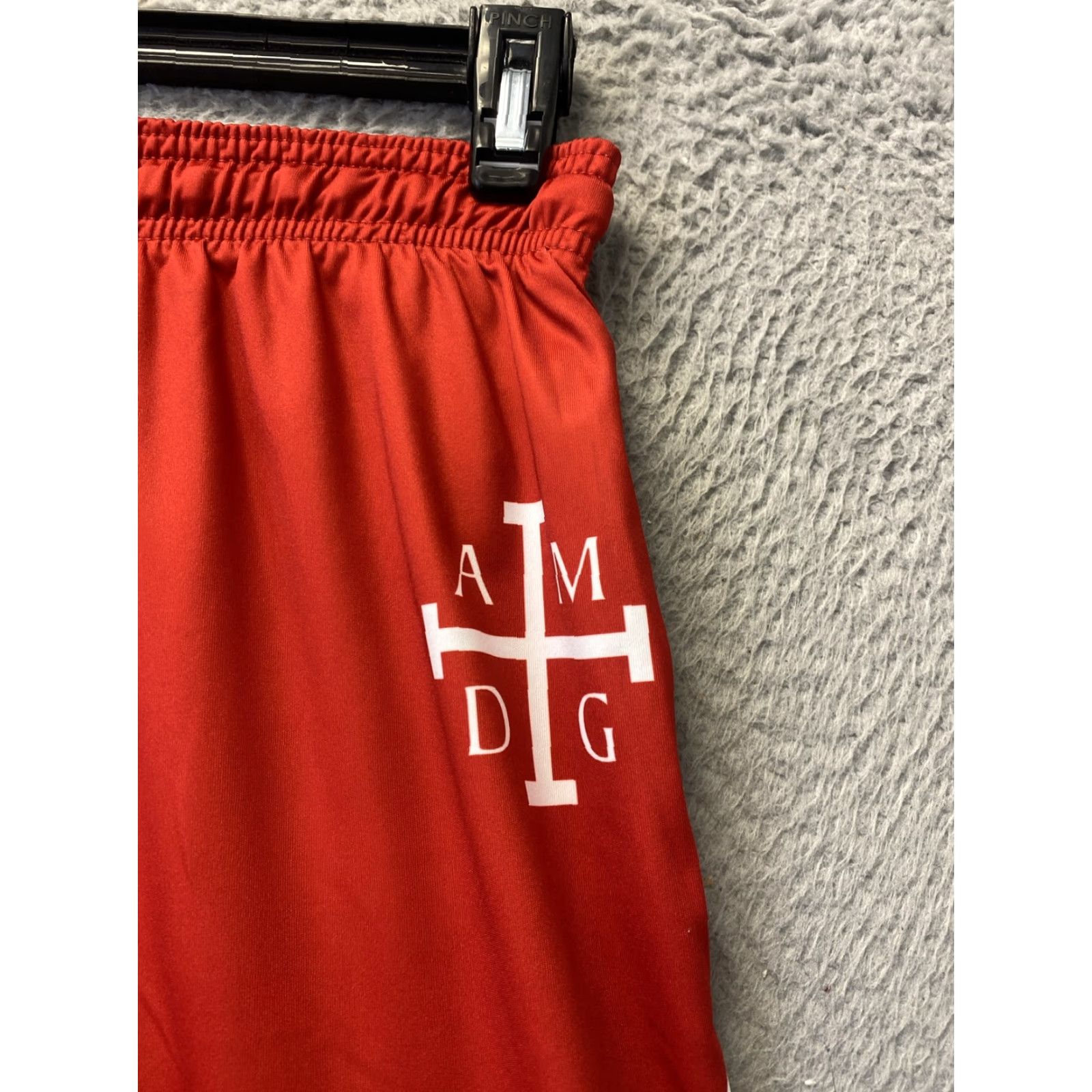 Under Armour Under Armour Shorts Teen Large Red Basketball Running Gym Work Out - 11452, Elastic Waist, Pockets, Tie, Regular Fit Size US 33 - 2 Thumbnail