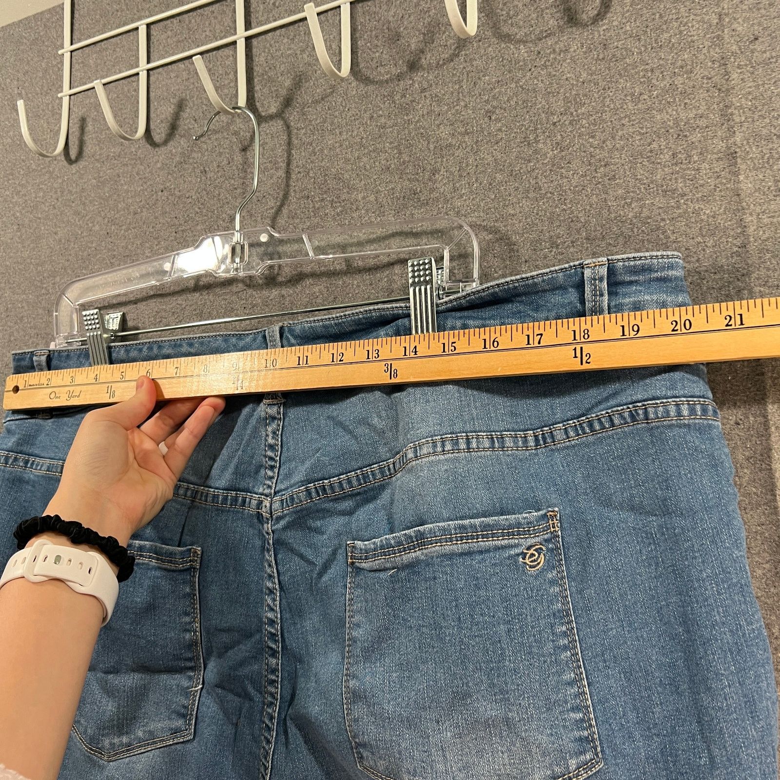 Other Susan Graver Regular Straight Ankle Jean with Fraved Size 40" / US 18 - 6 Thumbnail