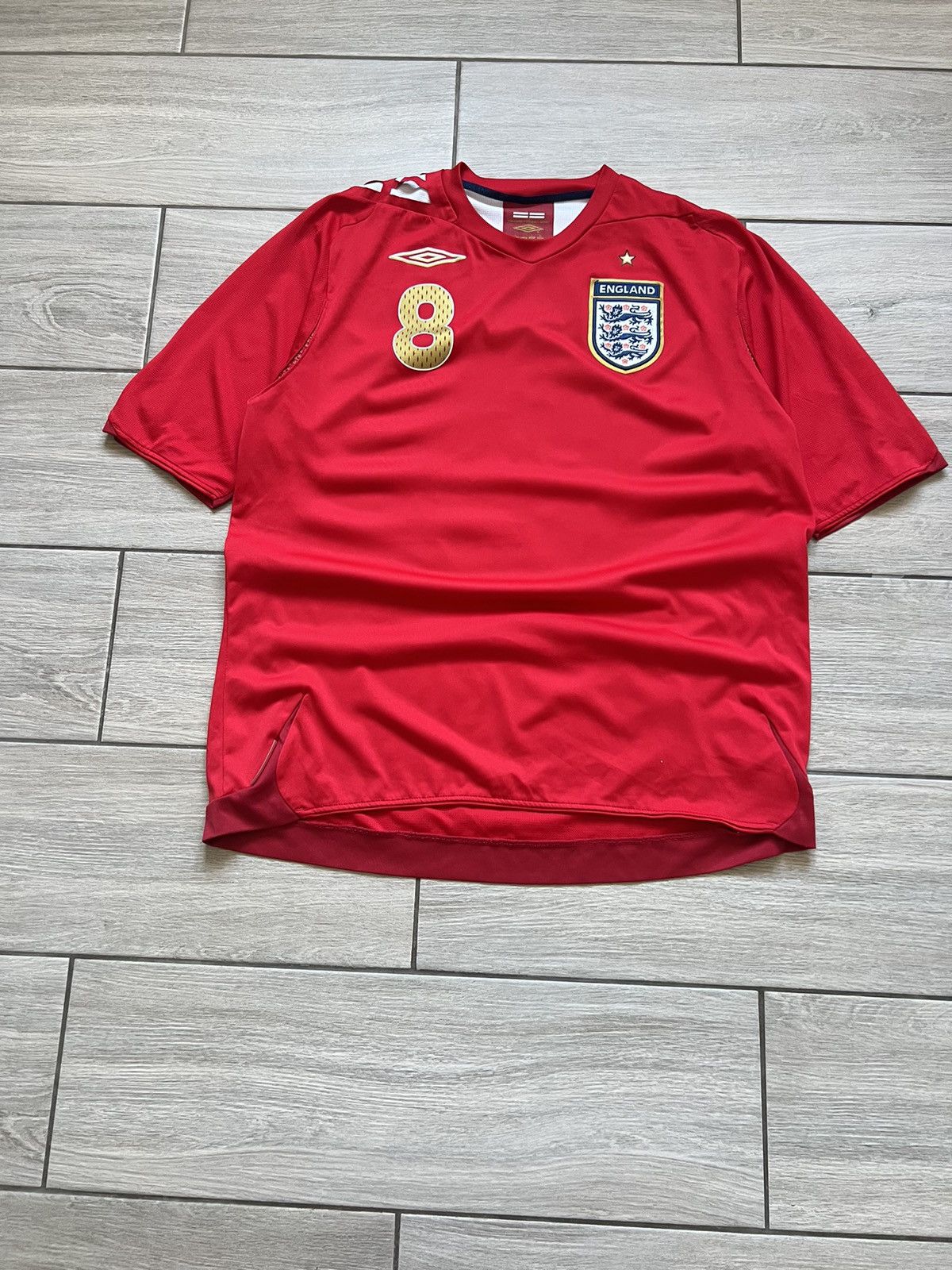 Vintage ENGLAND FOOTBALL 2006s UMBRO VINTAGE SPORT SOCCER JERSEY Size US L / EU 52-54 / 3 - 5 Thumbnail