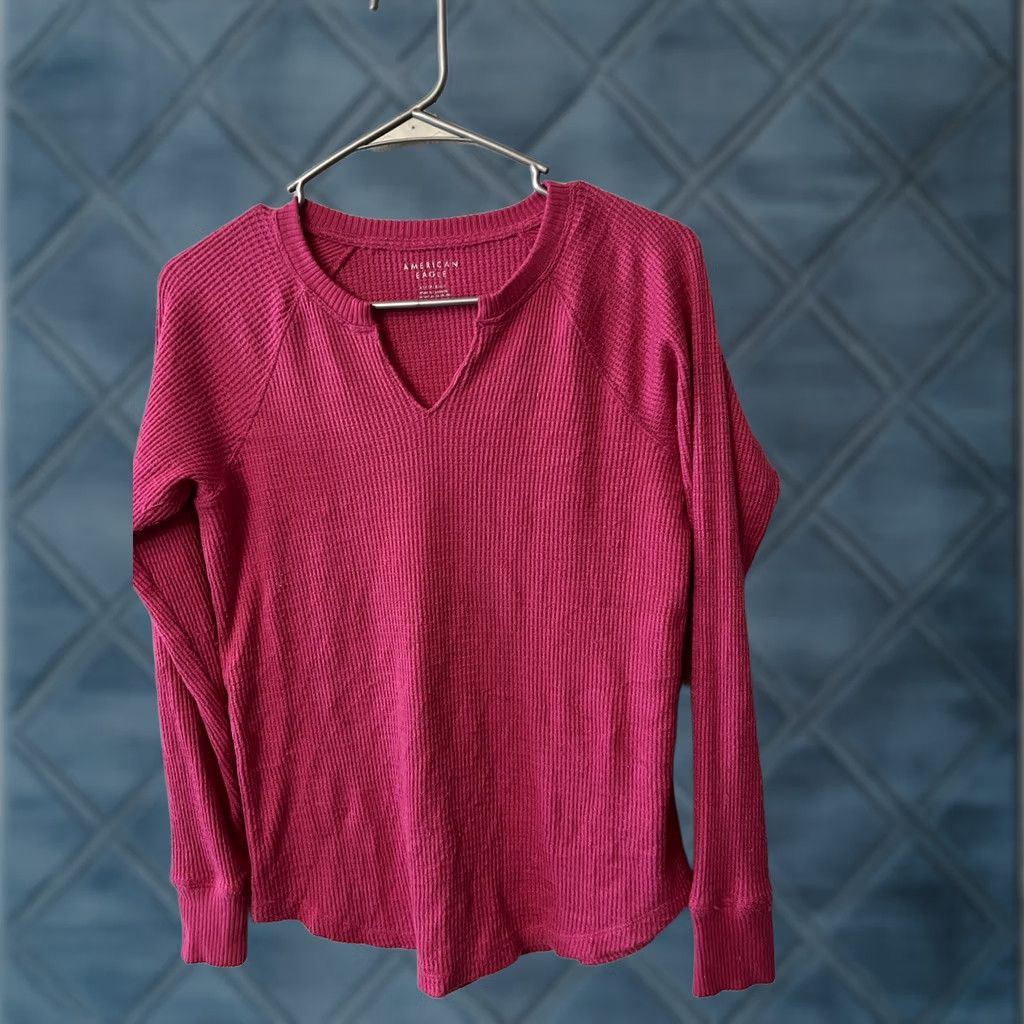 American Eagle Outfitters VINTAGE American Eagle Womens XS Pink Button Up Knit V-Neck Long Sleeve Shirt Size XS / US 0-2 / IT 36-38 - 1 Thumbnail
