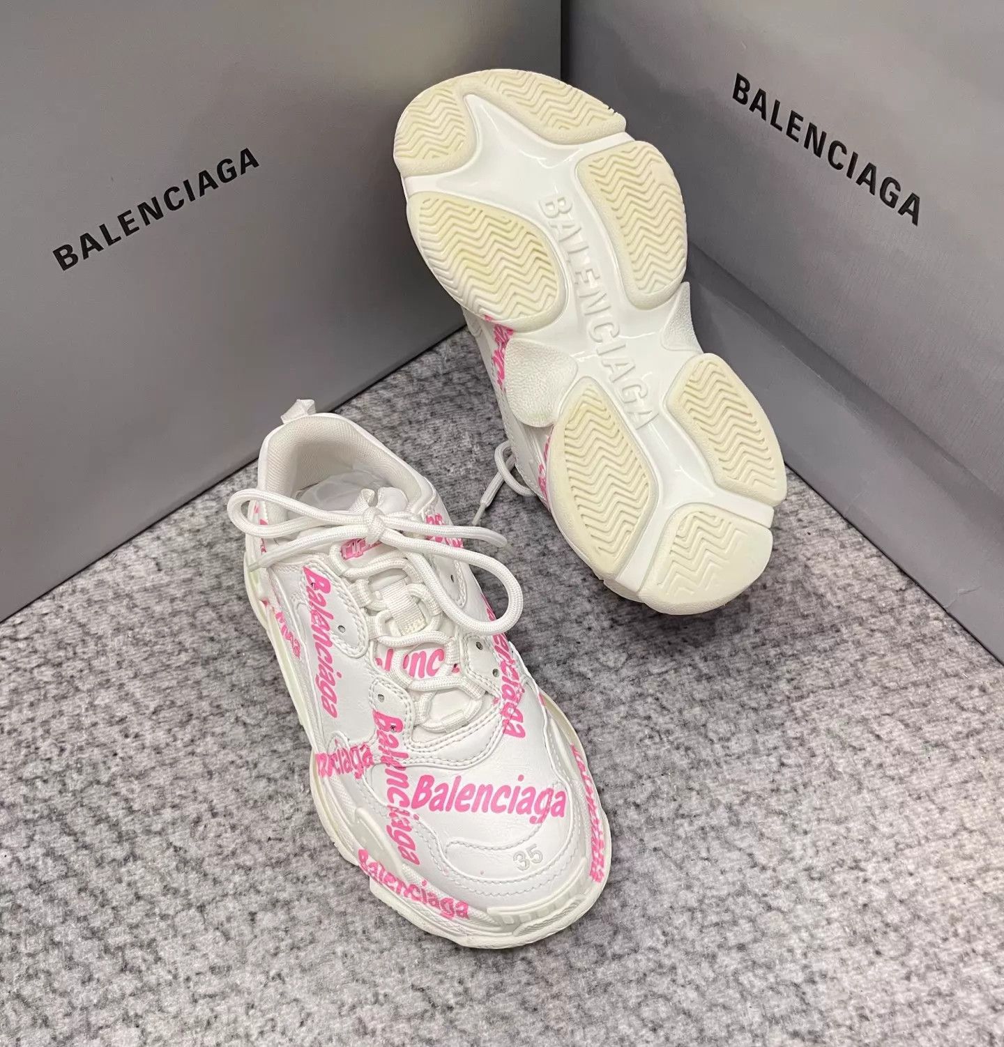 Balenciaga Balenciaga Triple S White Pink Women's 35 Size US 4.5 / IT 34.5 - 5 Thumbnail