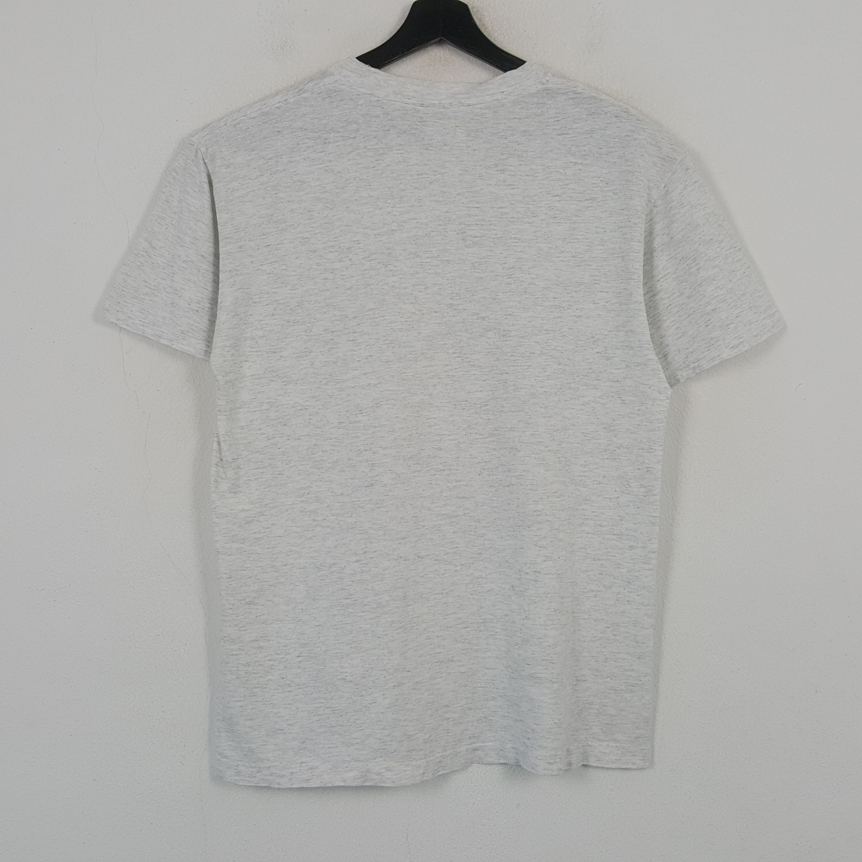 Vintage Disk Man Art Style Tshirt RR19 Size US M / EU 48-50 / 2 - 3 Thumbnail