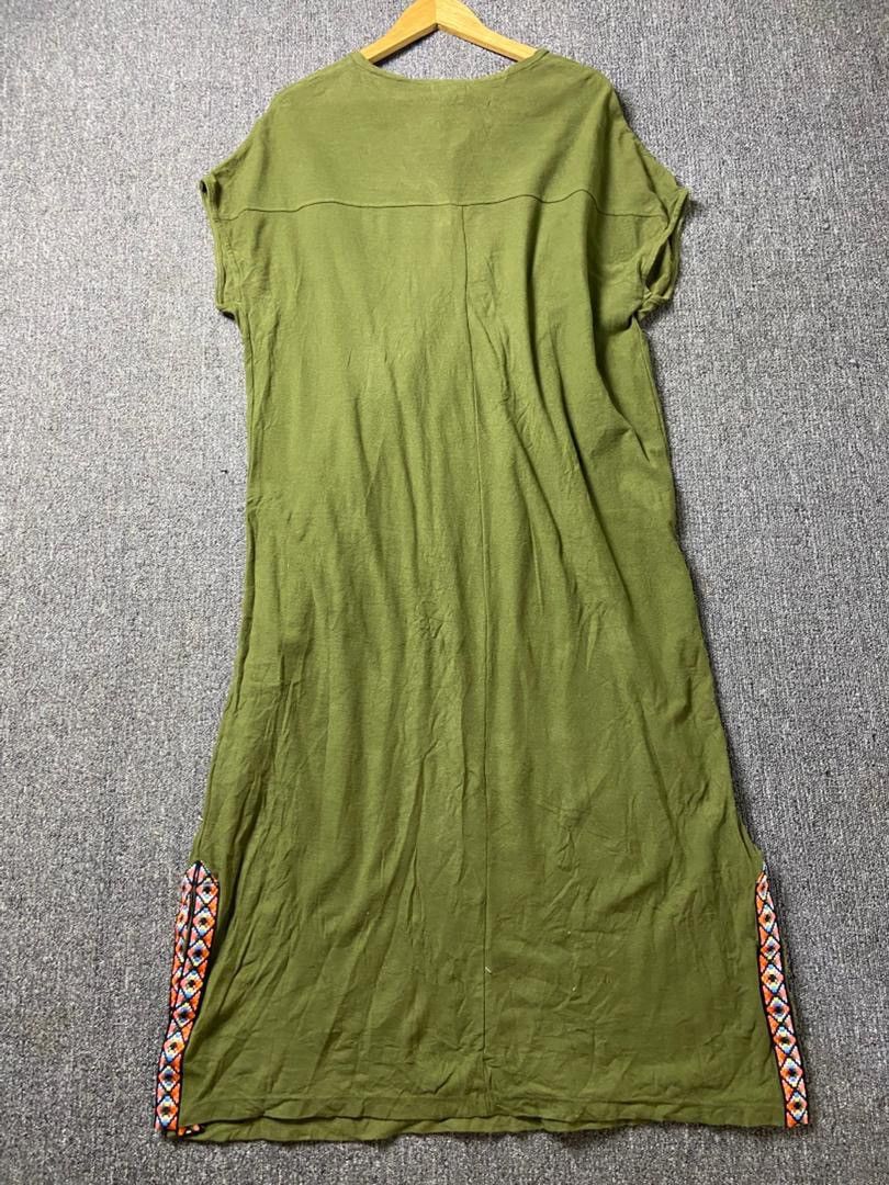 Japanese Brand Titicaca V Neck Midi Dress with Side Embroidery (200) Size ONE SIZE - 2 Thumbnail