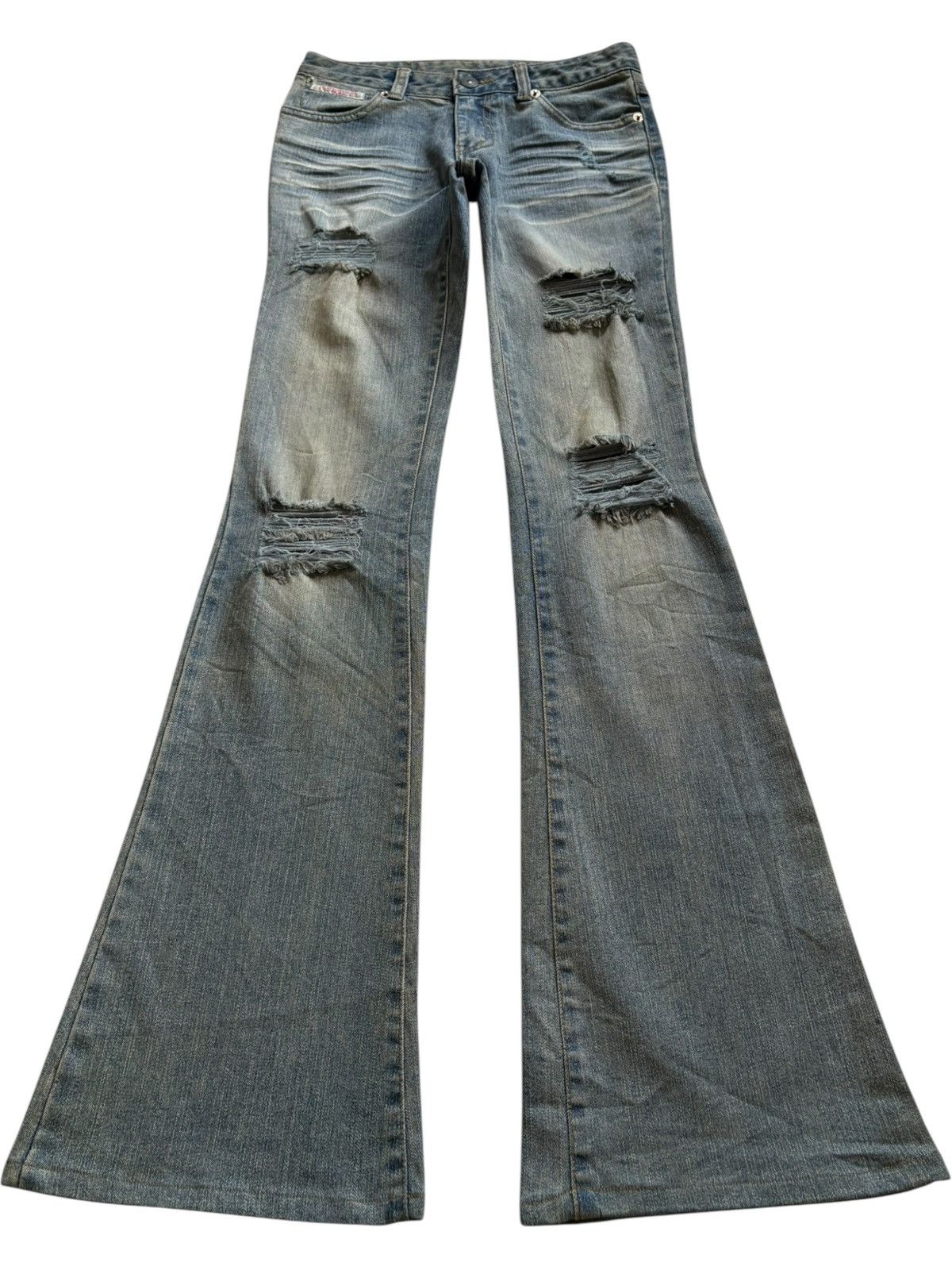 Japanese Brand Vintage Japanese Brand Mud Wash Distress Ripped Flare Jeans Size 26" / US 2 / IT 38 - 1 Thumbnail