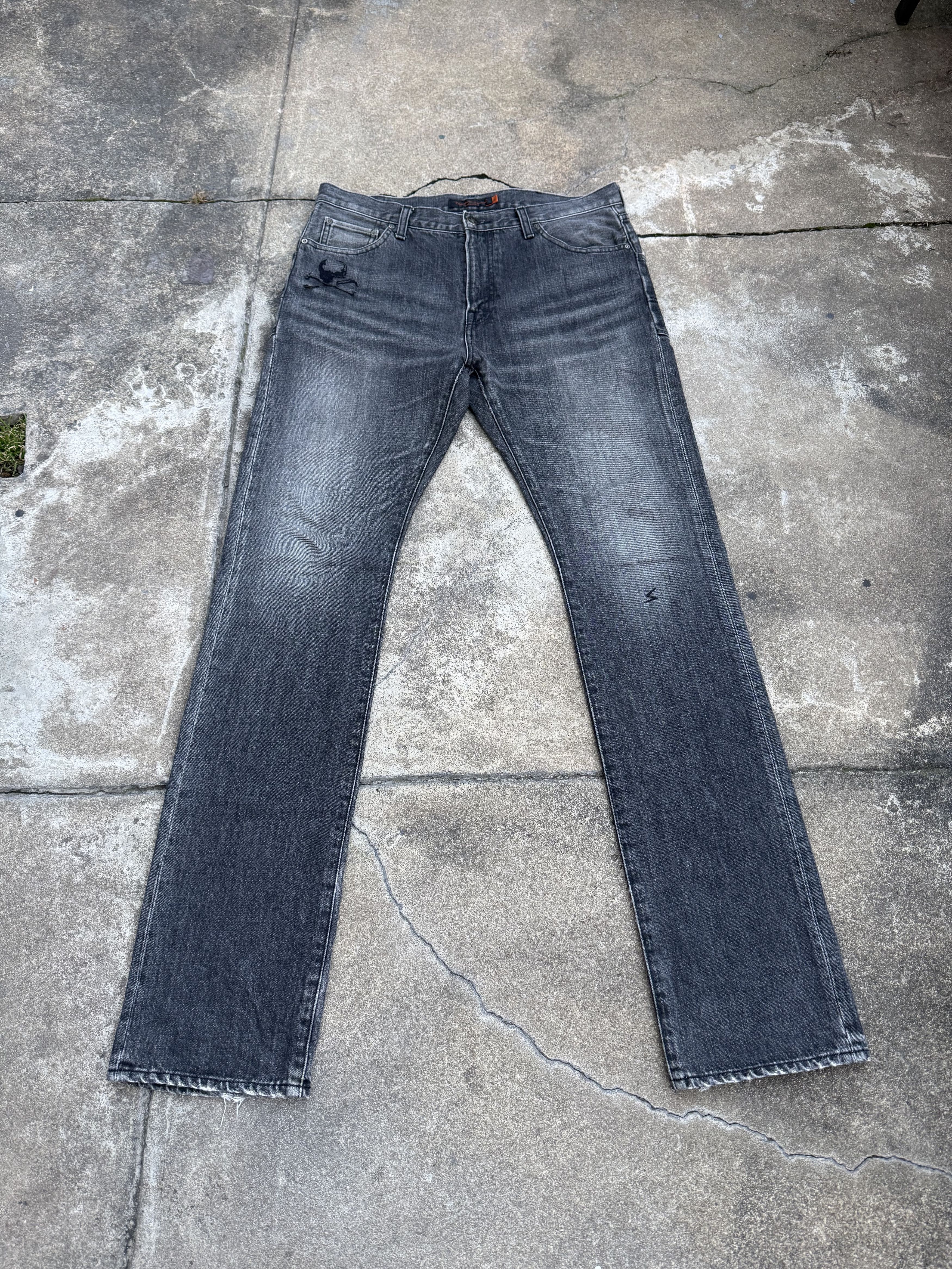 Undercover AW05 "Arts and Crafts" Skull Patch Distressed PocketDenim Size US 32 / EU 48 - 1 Thumbnail