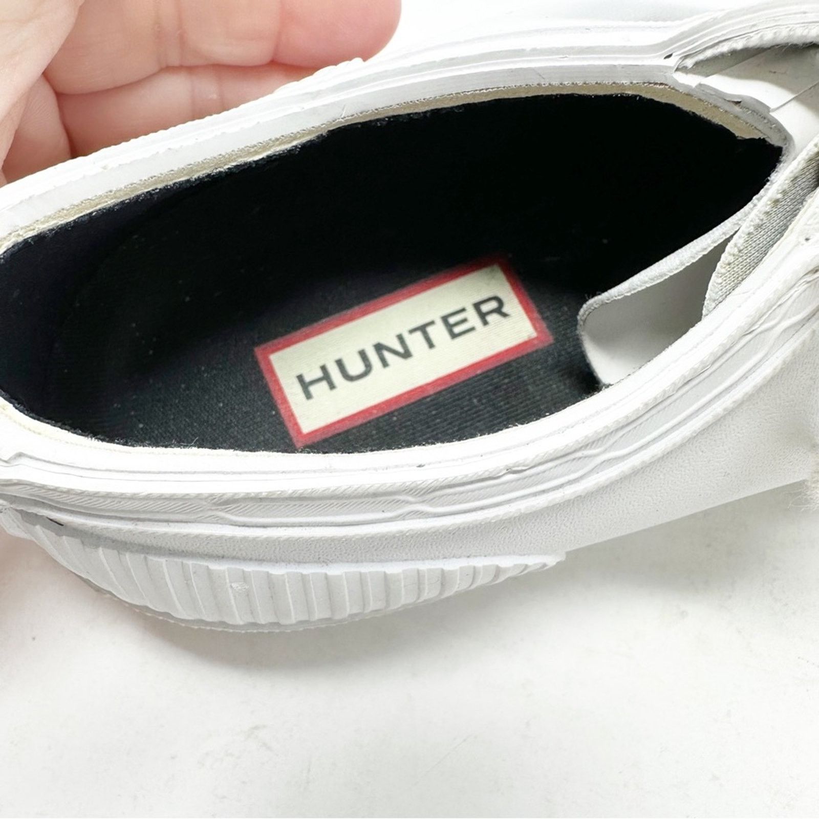 Hunter HUNTER Low Top Classic White Rubber Sneakers in Size 5 Size US 5 / IT 35 - 4 Thumbnail