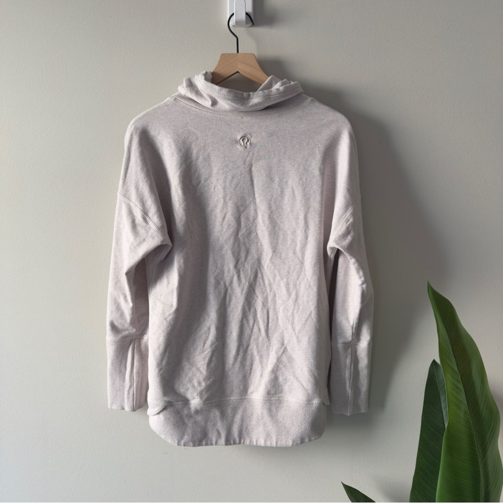 Lululemon Lululemon Rest Day Pullover in Dune Cream Sweater Cowl Neck Size M / US 6-8 / IT 42-44 - 5 Thumbnail