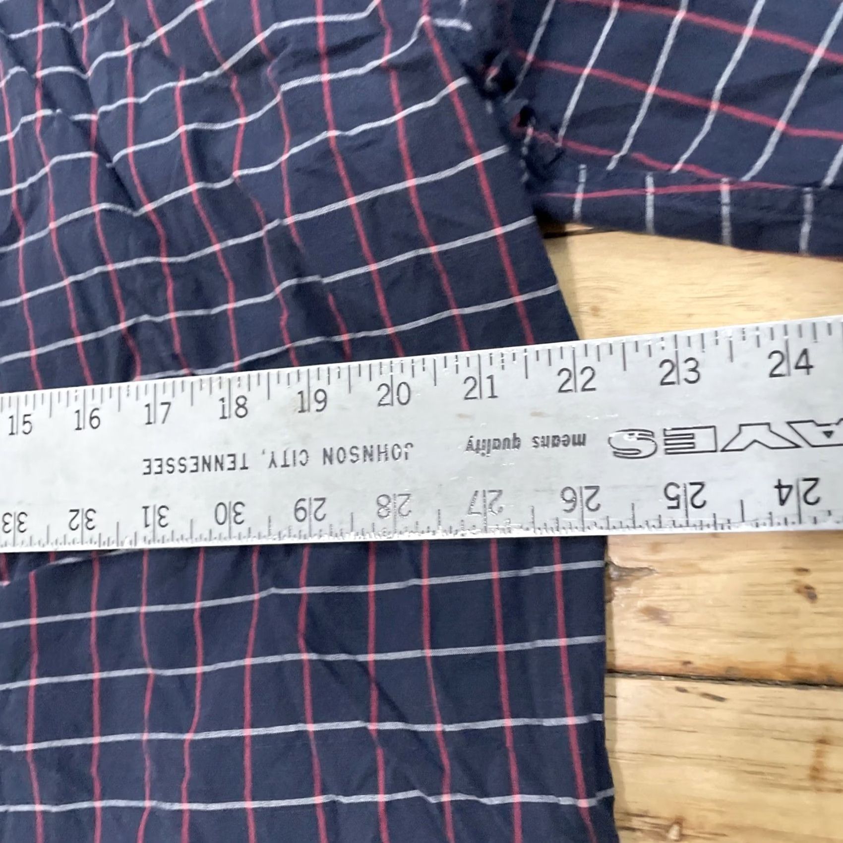Cutter & Buck Cutter & Buck Button-Up Shirt Men L Gray Red Check Plaid Oxford Western Classic Size US L / EU 52-54 / 3 - 7 Thumbnail