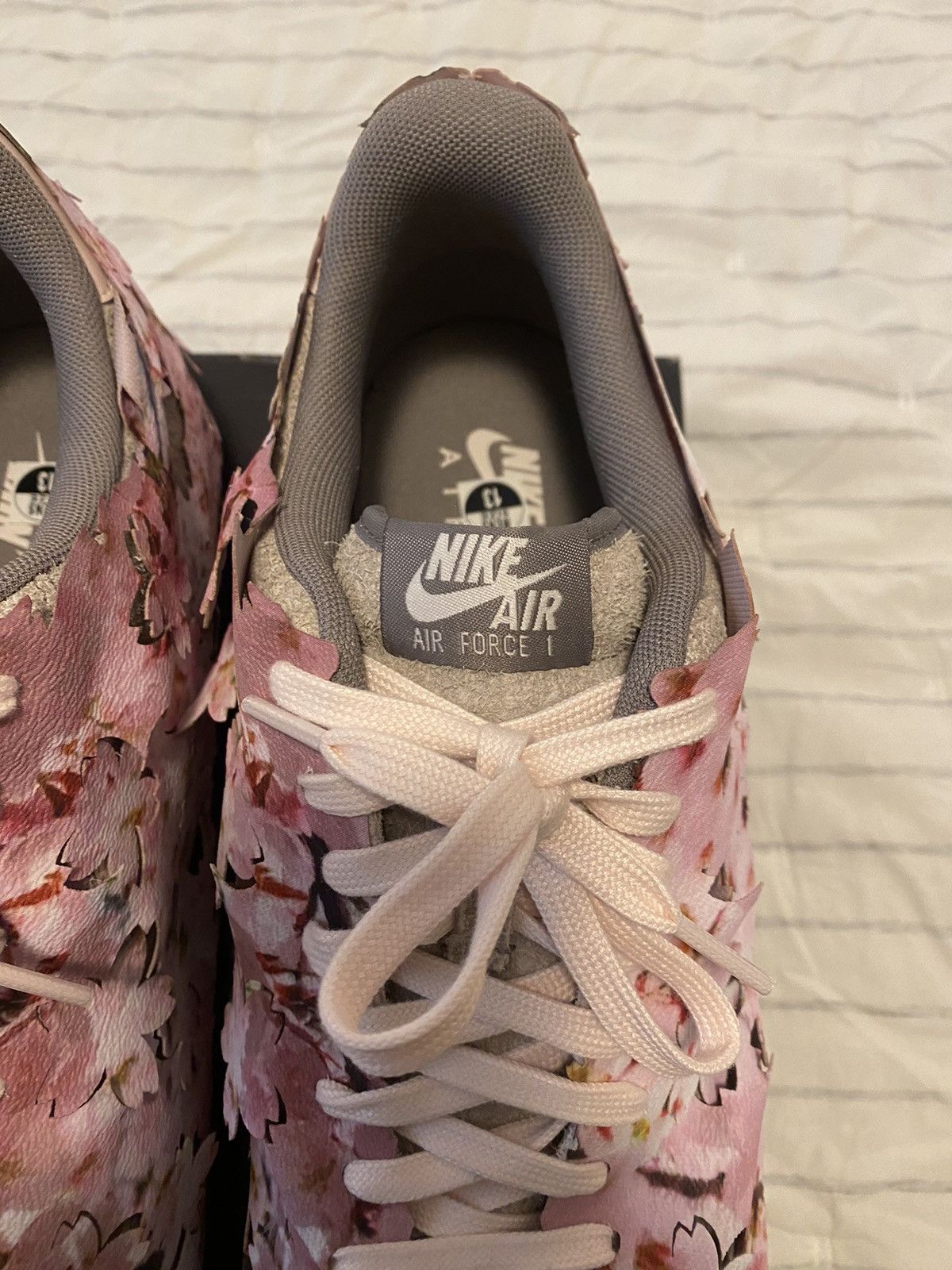 Nike Nike Air Force 1 ‘07 Premium Cherry Blossoms Sz13 Size US 13 / EU 46 - 7 Thumbnail