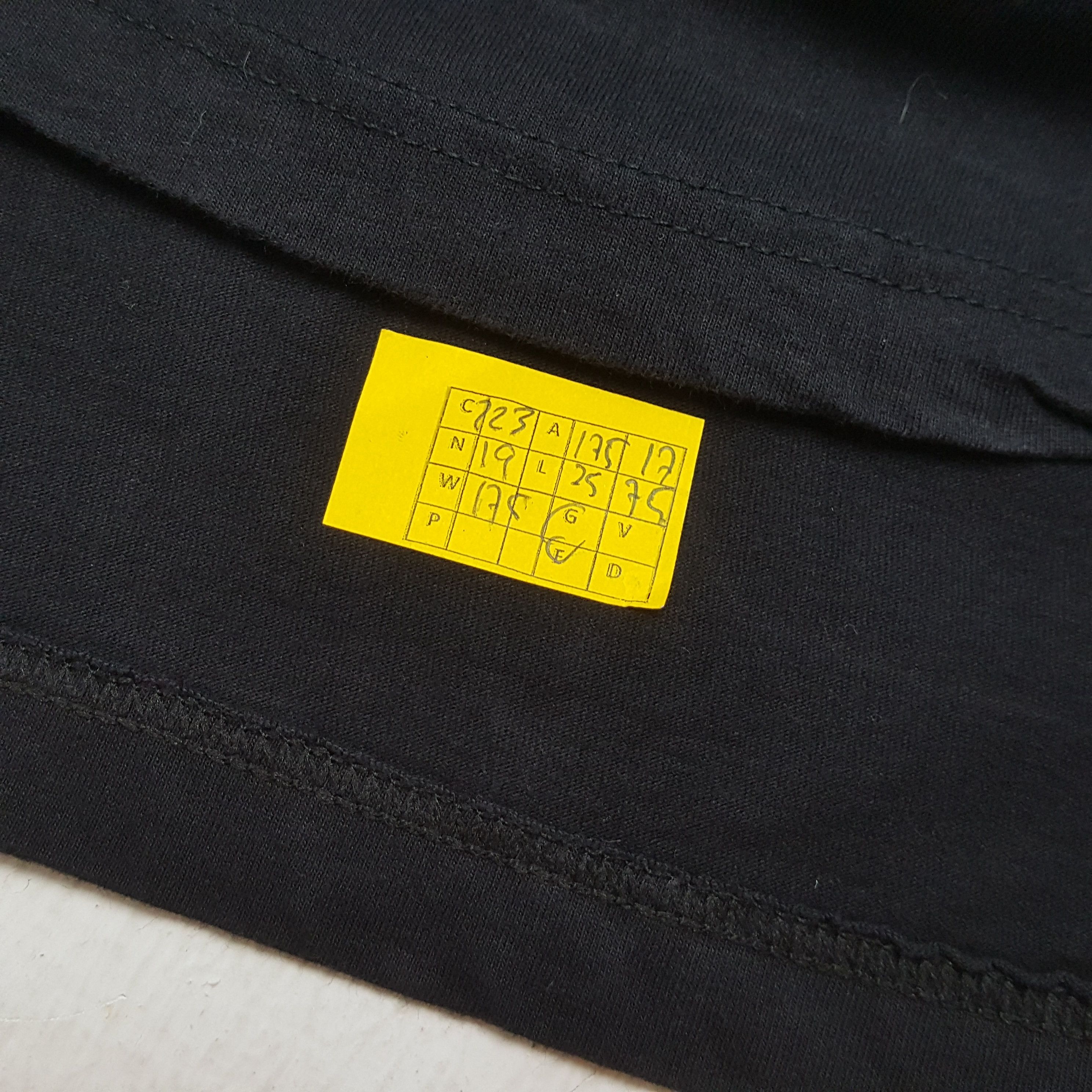 Band Tees × Vintage Vintage RADIOHEAD British Rock Band Tour T-Shirts Size US S / EU 44-46 / 1 - 5 Thumbnail