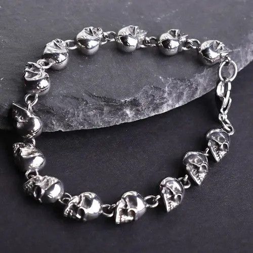 Jewelry Beaded Skull Bracelets Size ONE SIZE - 1 Thumbnail