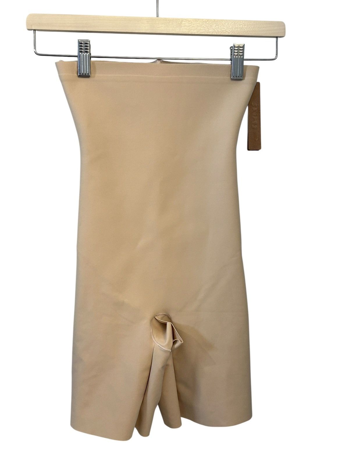 SKIMS NWT Skims Body High-Waisted Mid Thigh Shorts Sand M Size 30" / US 8 / IT 44 - 1 Thumbnail