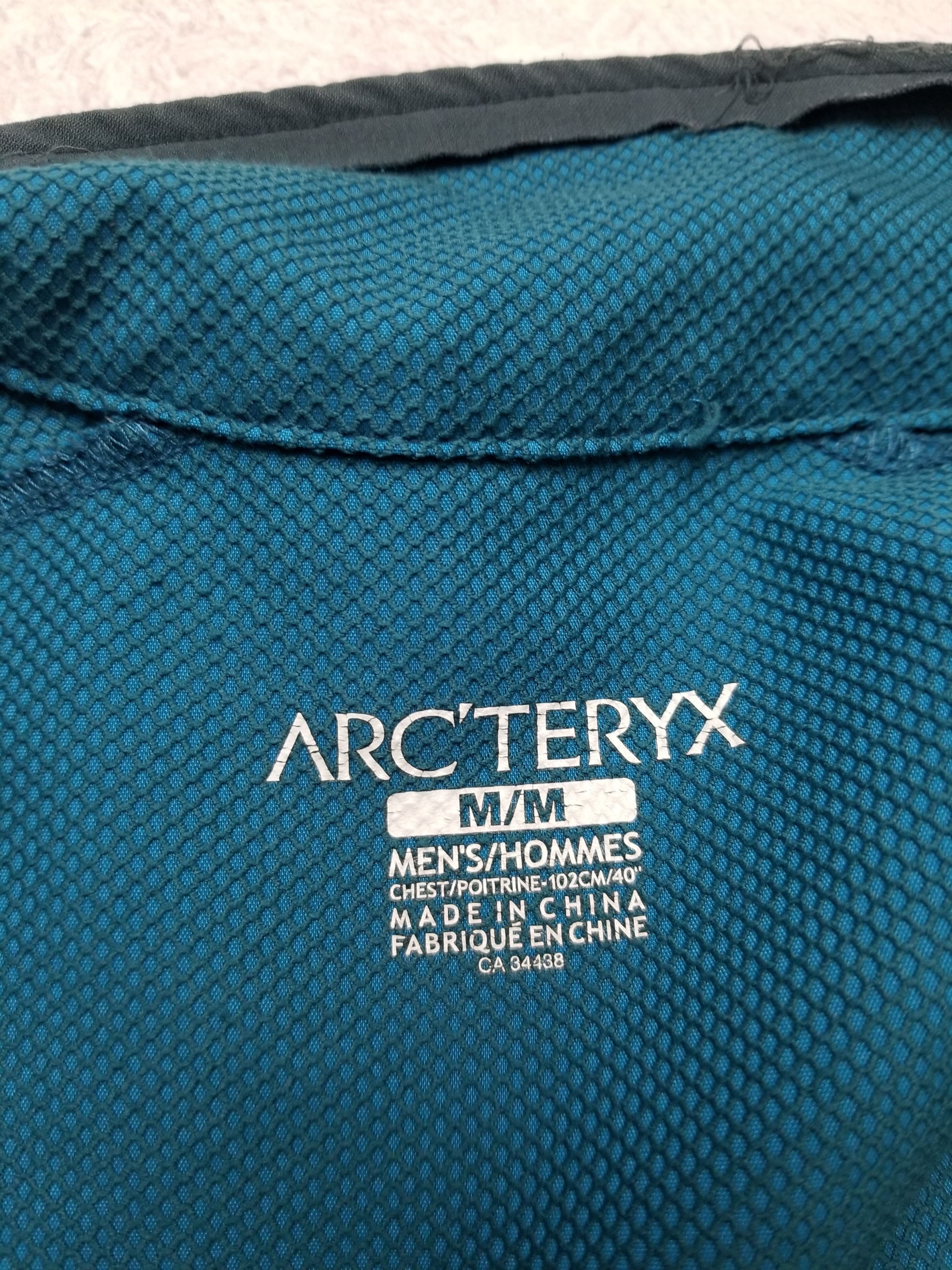 Arc'teryx Arc'teryx Running Light Weight Jacket Windstoper DEFECT Size US M / EU 48-50 / 2 - 14 Thumbnail