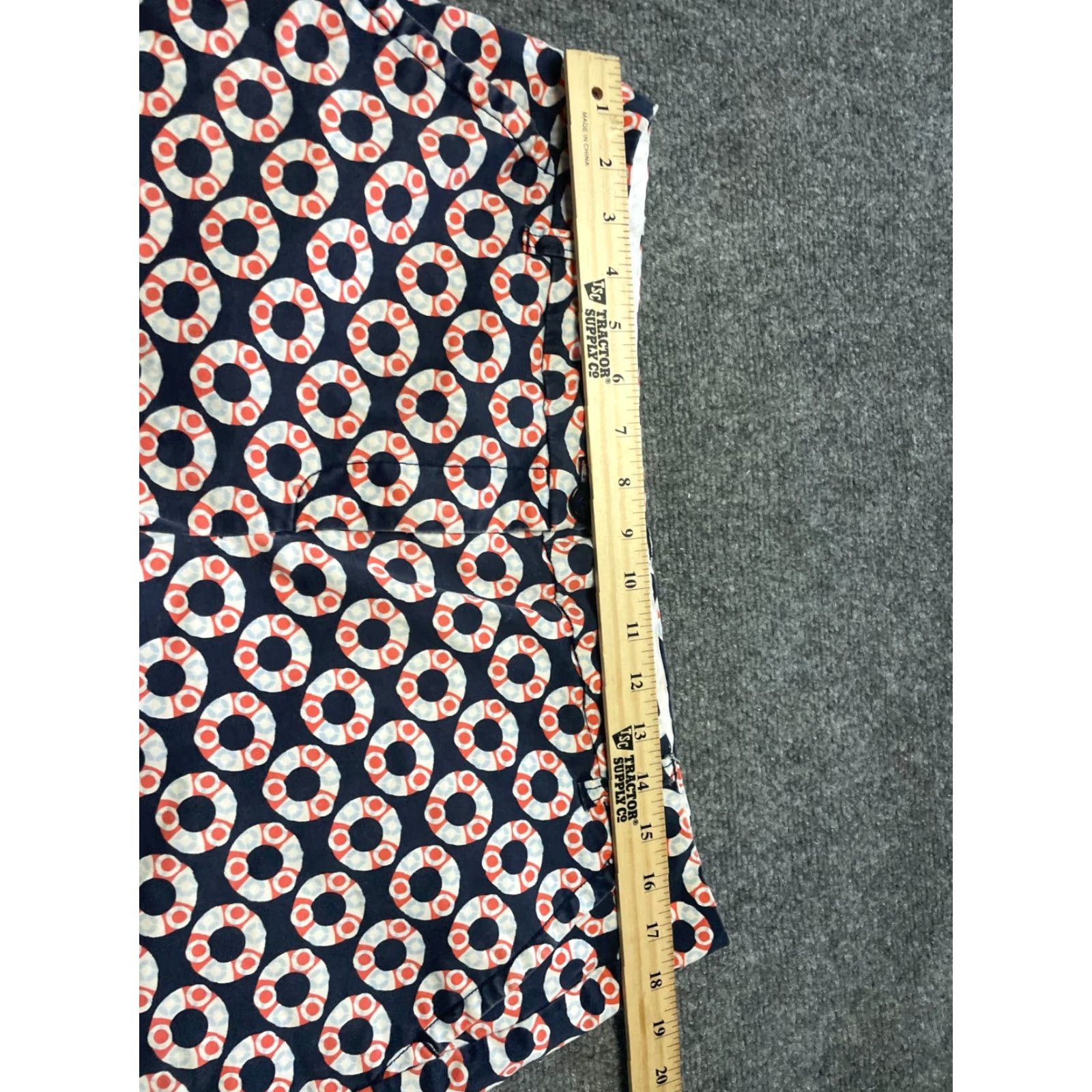 Vintage Crown & Ivy Shorts Women's Size 14 36" Waist Blue Life Saver Pattern Beach Pool Casual Beachwear Pants Menopause? Size 36" / US 14 / IT 50 - 3 Thumbnail