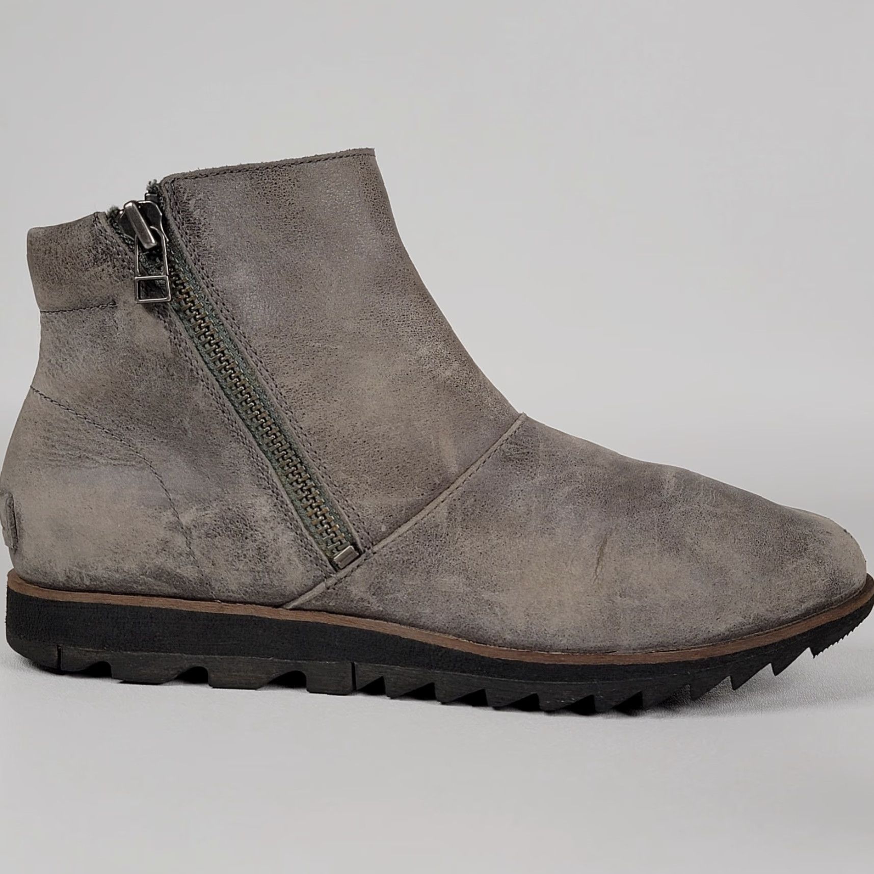 SOREL Sorel Harlow Chelsea Ankle Boots Women Slip-On Gray Suede Leather Round Toe Casual Travel US 8.5 Size US 7 / IT 37 - 4 Thumbnail