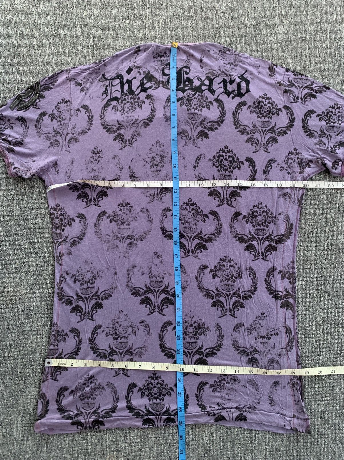 Japanese Brand Rarer Die Hard Poem Skull Gothic Distressed Purple Tshirt Size US L / EU 52-54 / 3 - 10 Thumbnail