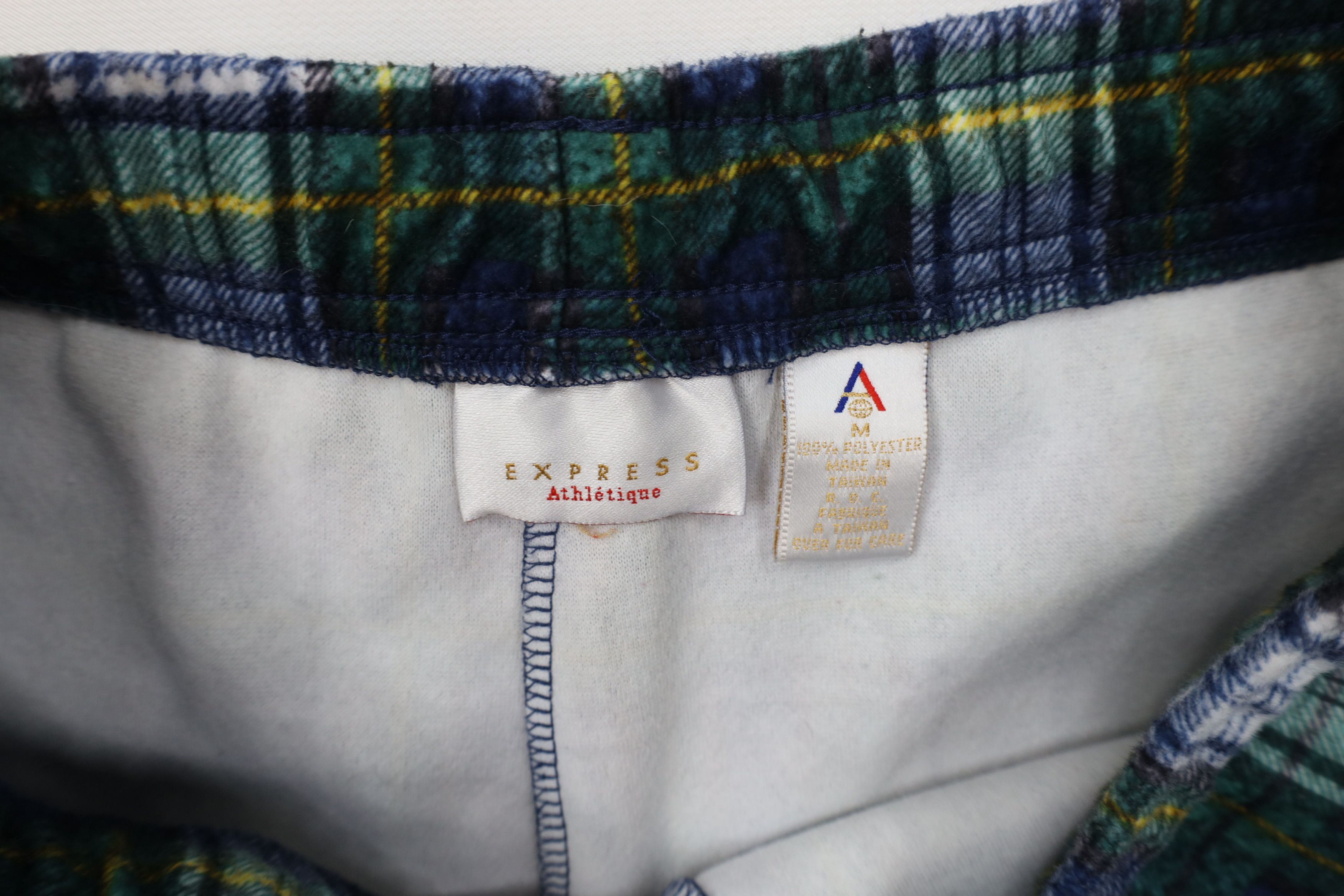 Express Vintage 90s Express Fleece Flannel Shorts Plaid Polyester Size 30" / US 8 / IT 44 - 7 Thumbnail