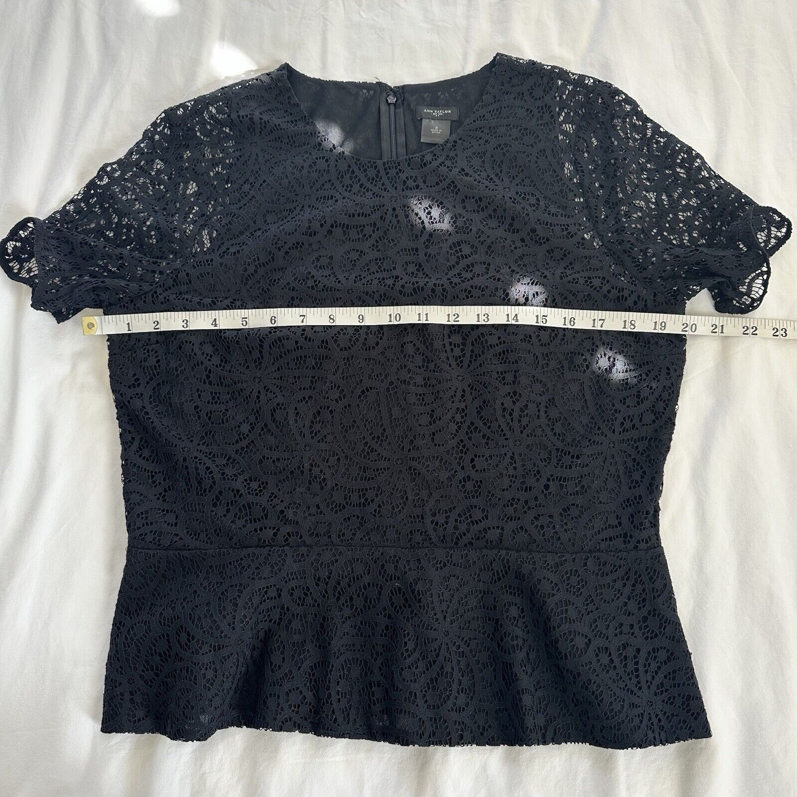 Ann Taylor Ann Taylor Black Lace Peplum Blouse Size US 8 NWOT Size M / US 6-8 / IT 42-44 - 9 Thumbnail