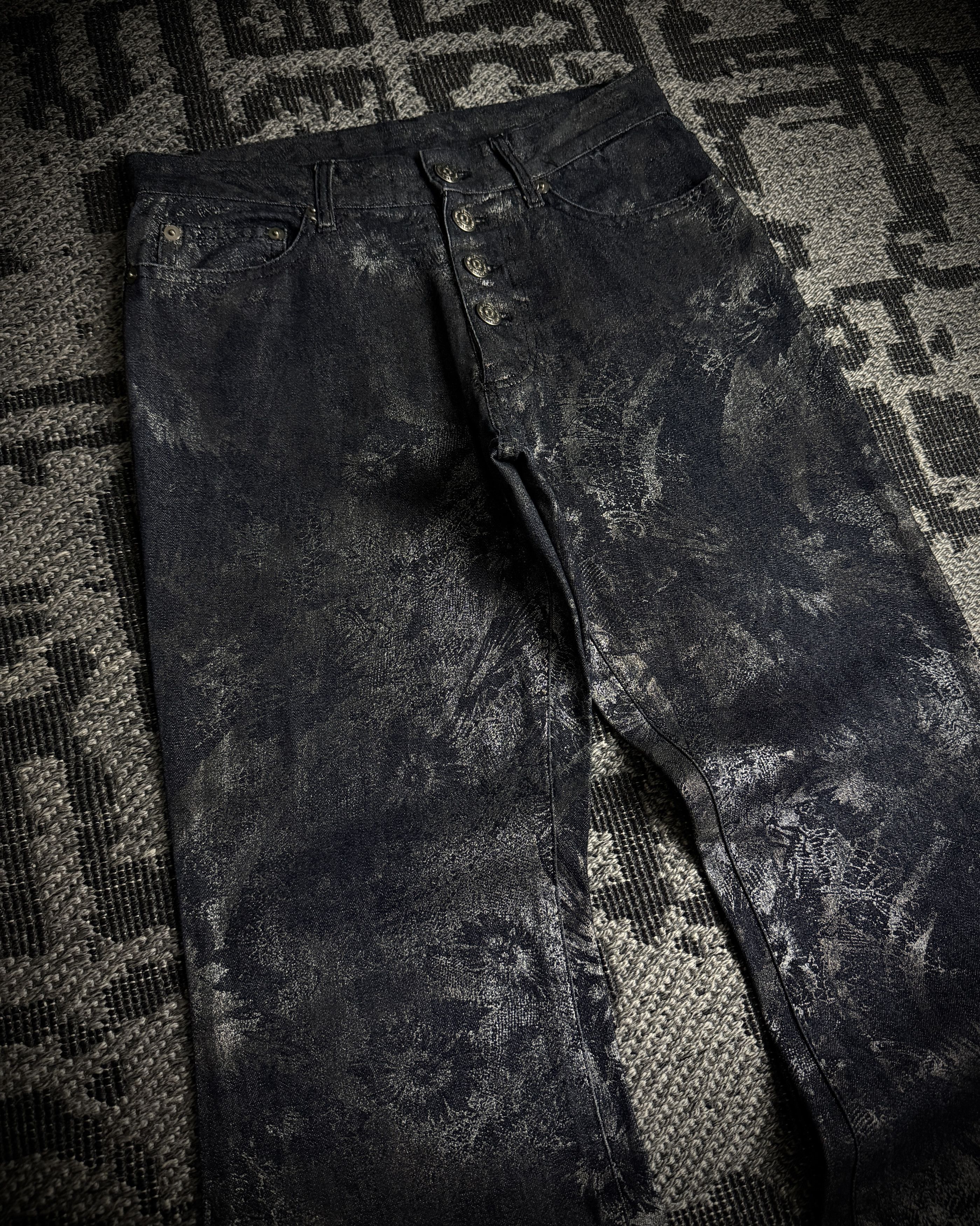 Tornado Mart Tornado Mart Metallic Floral Foil Print Flared Pants Size US 28 / EU 44 - 3 Thumbnail