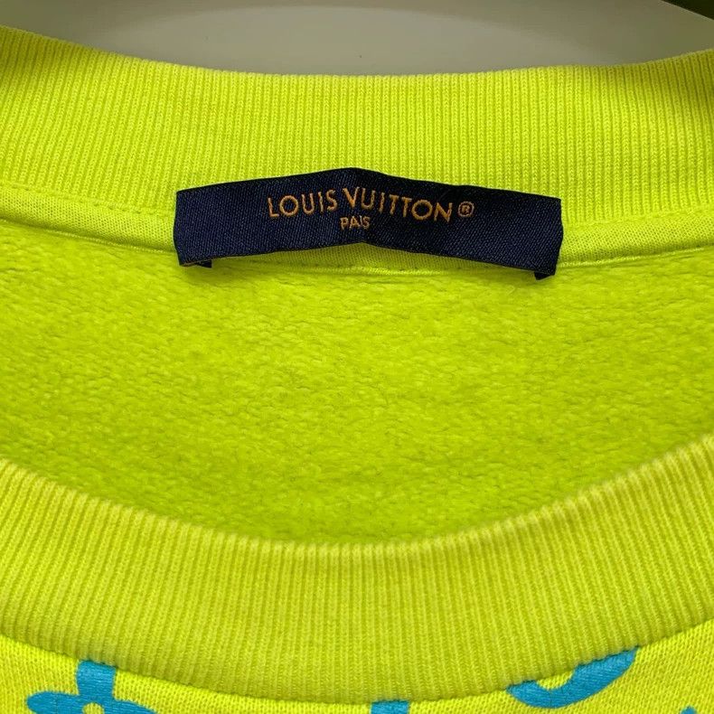 Louis Vuitton Louis Vuitton Fluorescent green printed sweatshirt Size US XXL / EU 58 / 5 - 2 Thumbnail