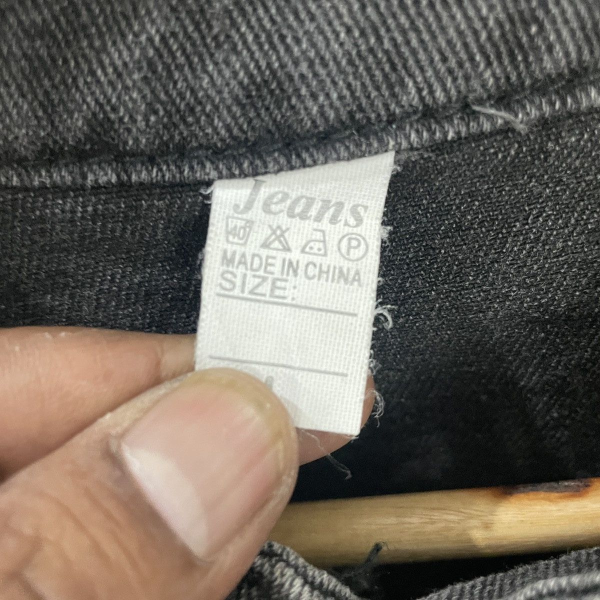 Japanese Brand Vintage Lova Nihs Embroidery Logo Denim Jacket Size US M / EU 48-50 / 2 - 5 Thumbnail