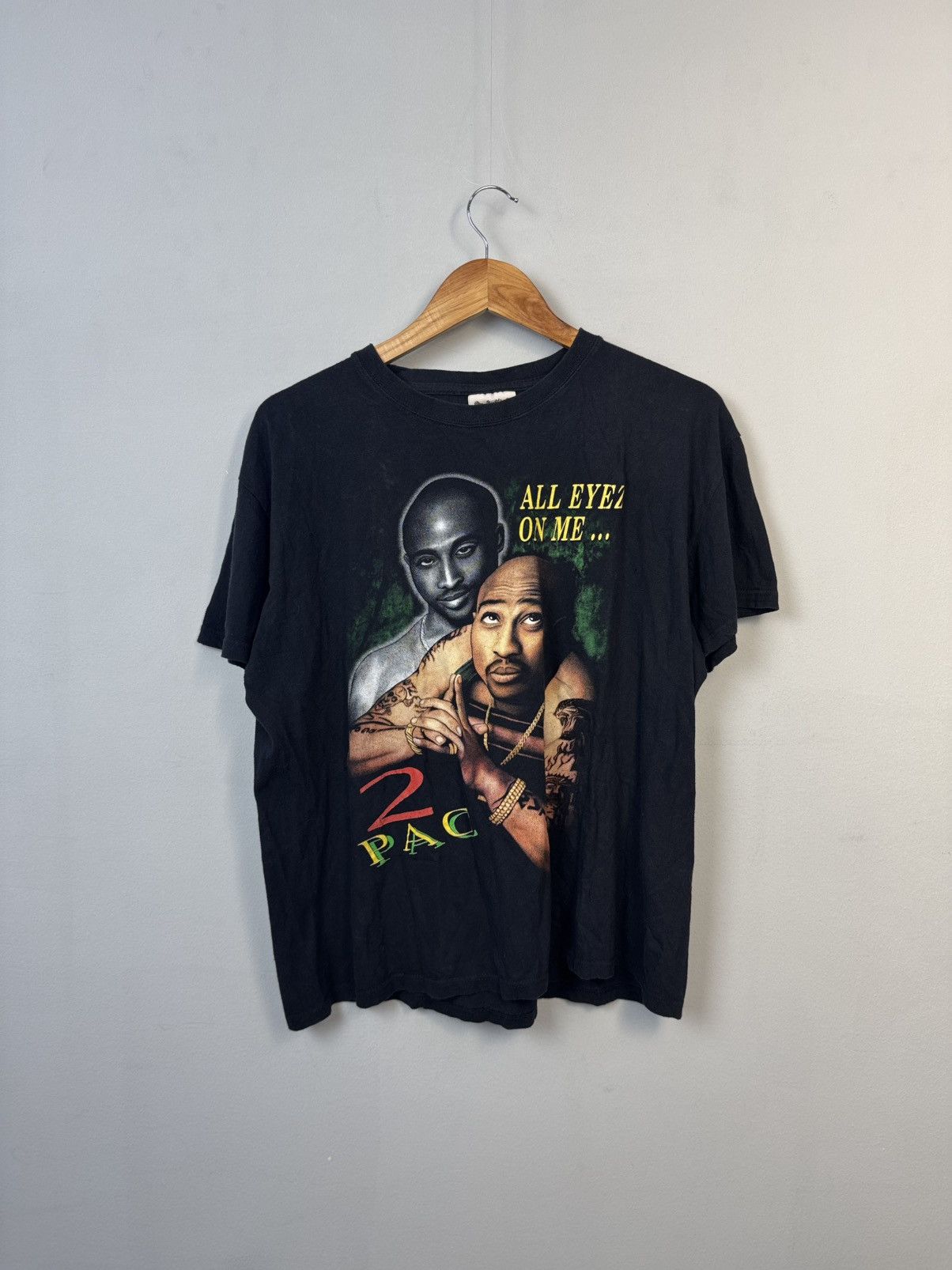 Rap Tees × Vintage Tupac 2PAC All Eyes on Me Tee Black Size US L / EU 52-54 / 3 - 1 Thumbnail