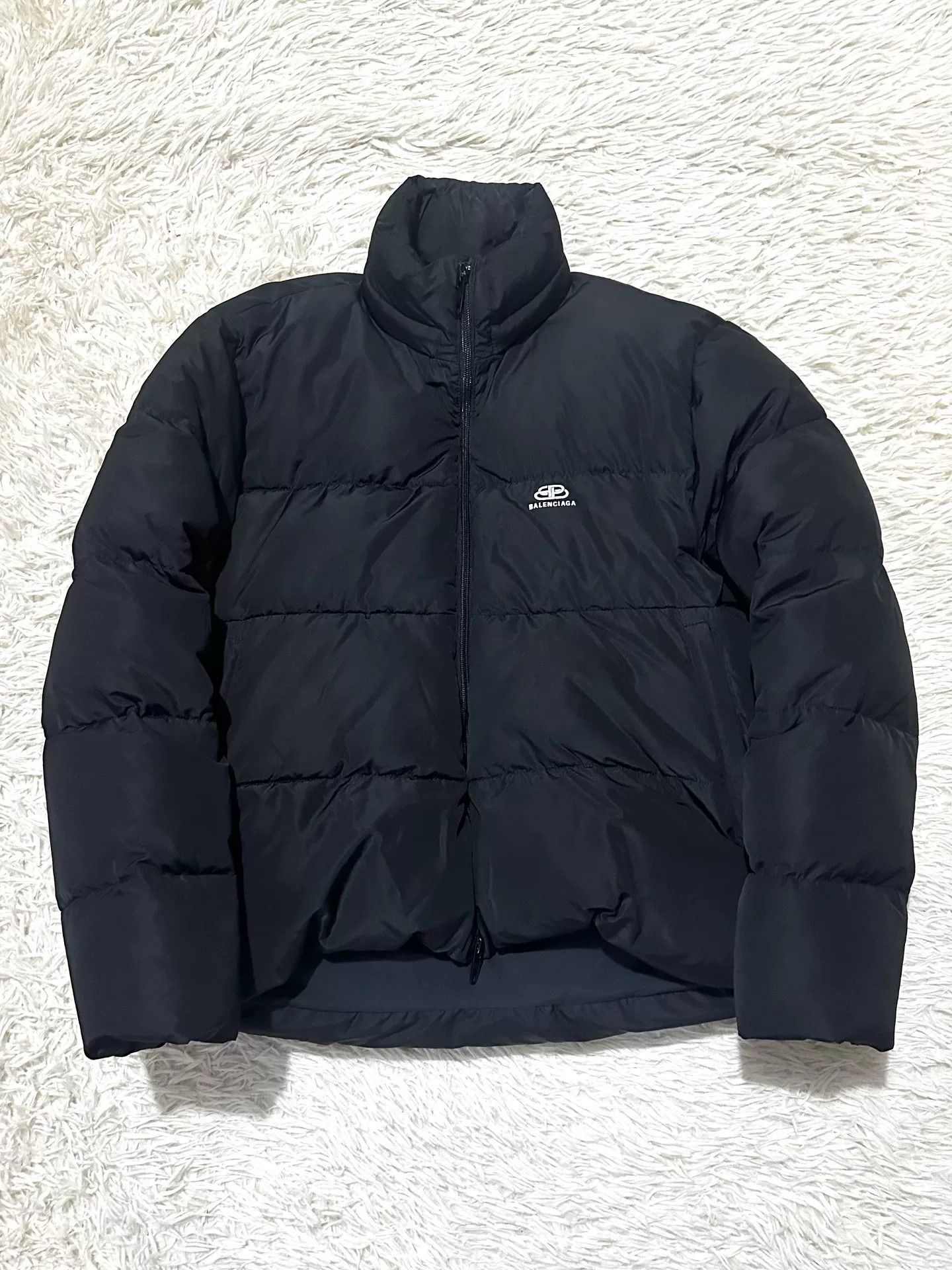 Balenciaga balenciaga oversized puffer jacket winter coat Size US S / EU 44-46 / 1 - 1 Thumbnail