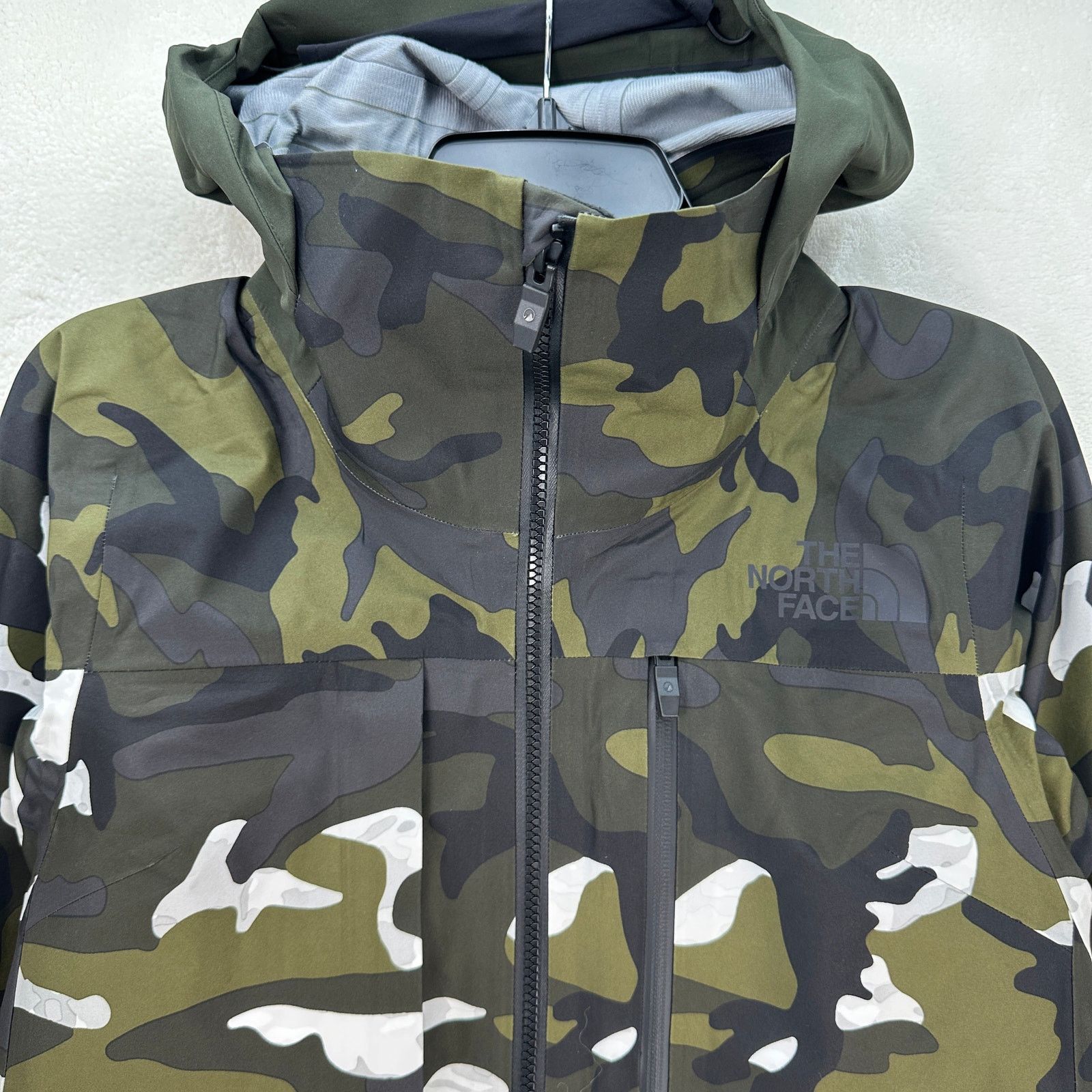 The North Face THE NORTH FACE WOMEN'S SMALL A-CAD FUTURELIGHT JACKET CAMO Size S / US 4 / IT 40 - 3 Thumbnail