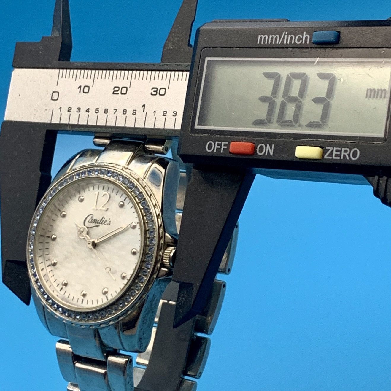 Other CANDIES CAN219 Women’s Bracelet Wristwatch Works New Batt Size ONE SIZE - 9 Thumbnail